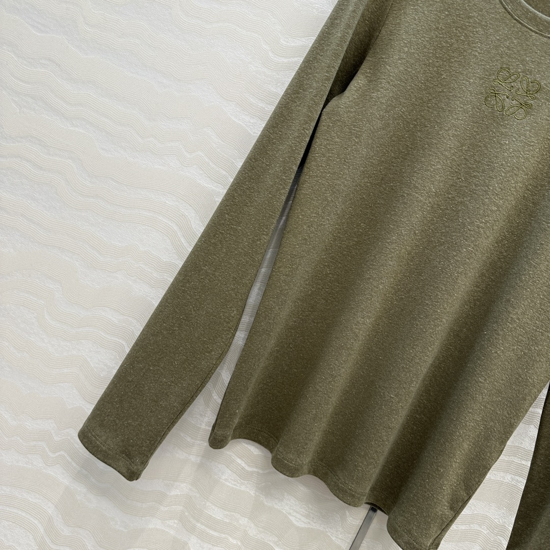 独家首发❤️原单品质，LW纸片人穿搭！进口亚麻莱赛尔打底衫！超级显瘦神器！极简叠搭单品！刺绣logo低调