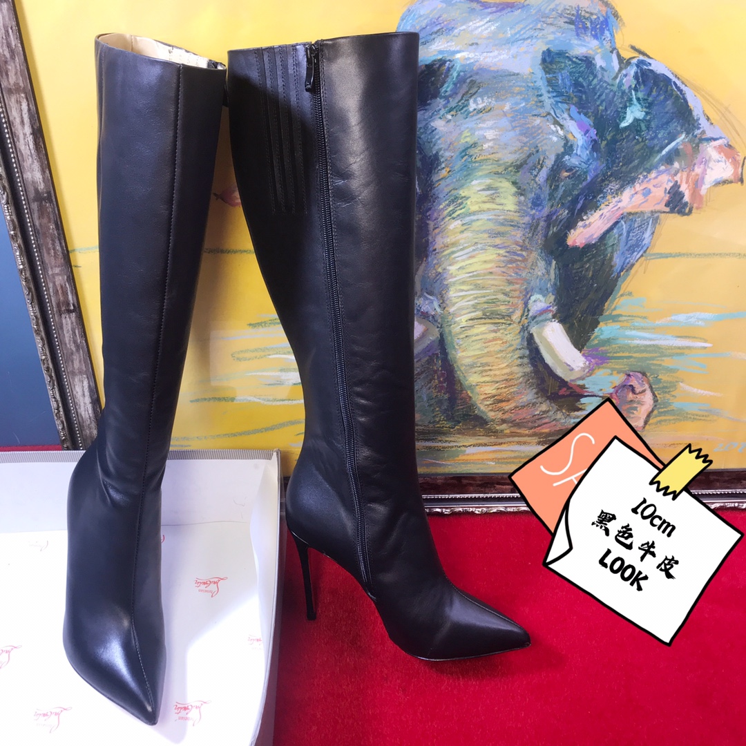 NO:588229,High-end customized autumn and winter boots series! H10Cm, size 34-43. Private model zipper. 902-016 black cowhide. Sheepskin lining, genuine leather outsole. Official website synchronized. 16-inch boots. Standard European code Reference:902-016 Color: black Material: cowhide Lining: goat leather Heel heigh: 10Cm Sole: leather sole Size: EUR 34-42 (US 4-11):,,christian louboutin,boots,cowhide,sheepskin,leather soles19860909高端订制 秋冬靴系列！ H10Cm,尺码34-43码.私模商标拉链 .902-016黑牛皮.羊皮里,真皮大底.官网同步.16寸長靴. 标准欧码 Reference:902-016 Color:black Material:cowhide Lining:goat leather Heel heigh:10Cm Sole:leather sole Size:EUR 34－42（US 4一11) :,,christian louboutin,boots,cowhide,sheepskin,Leather soles,Women's Shoes
