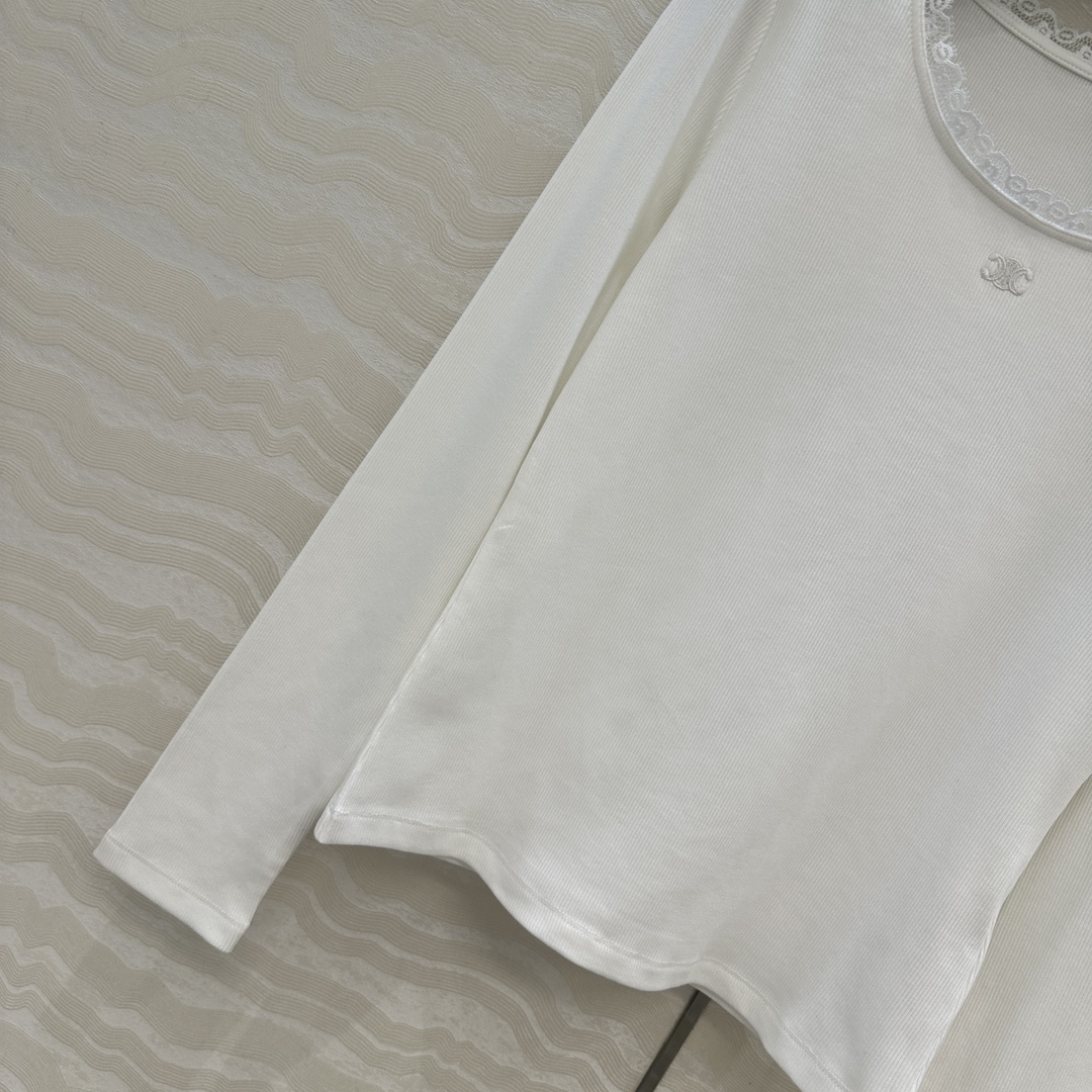 爆单推荐❤️原单品质，CE26早春新品，气质蕾丝花边长袖T，时髦精必备单品解锁所有穿搭！定位刺绣凯旋门l