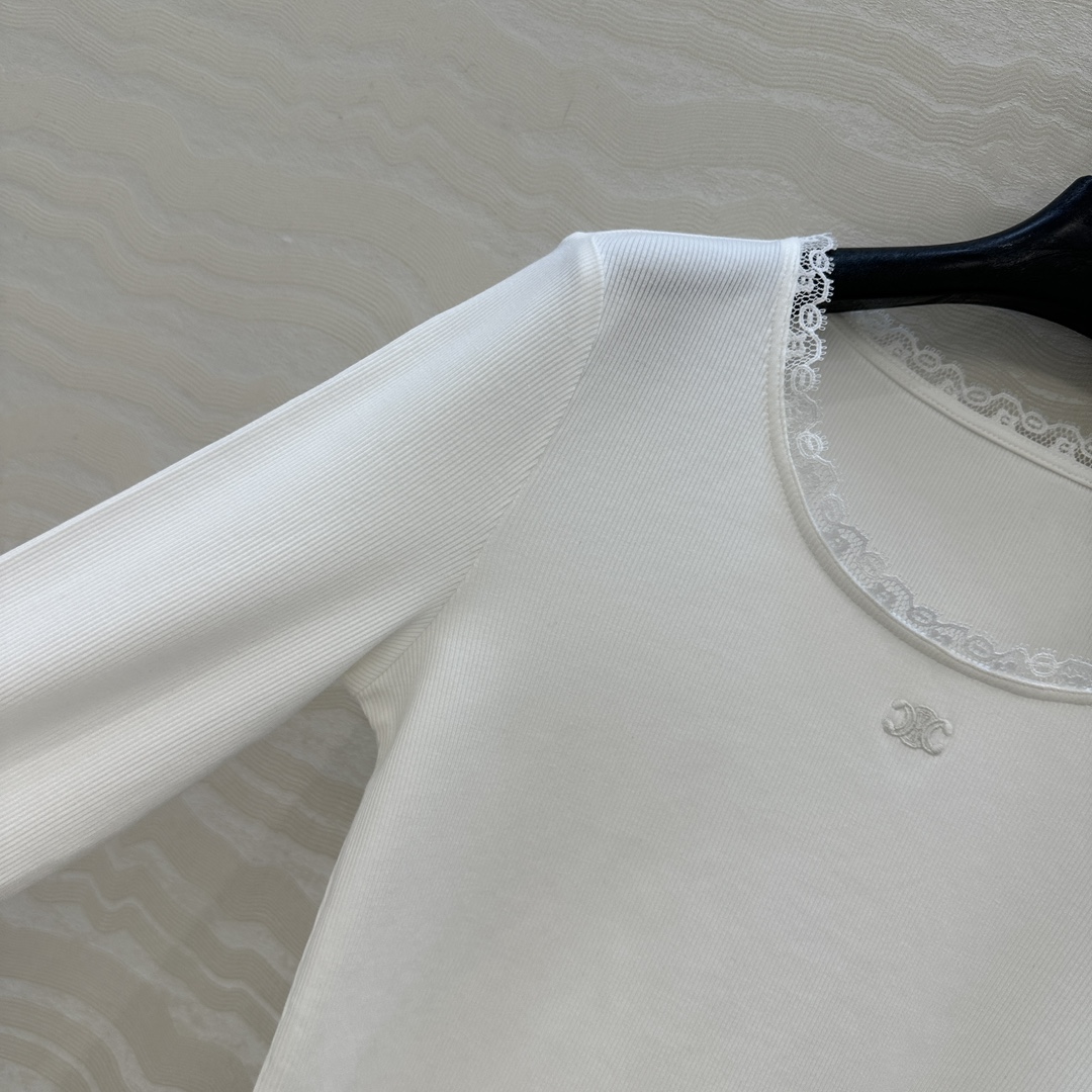 爆单推荐❤️原单品质，CE26早春新品，气质蕾丝花边长袖T，时髦精必备单品解锁所有穿搭！定位刺绣凯旋门l