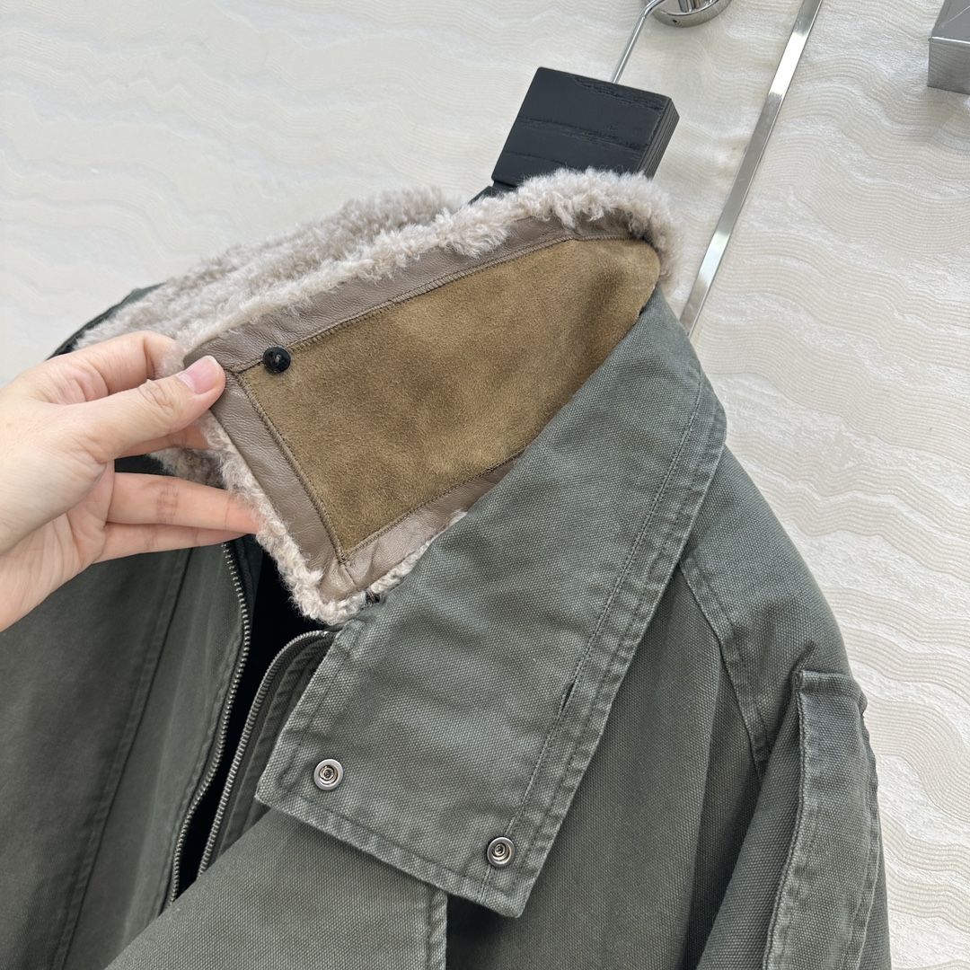 高端原单品质❤️slP🆕冲锋夹克羽绒服外套，时髦精穿搭保暖神器！进口西班牙🇪🇸小羊羔🐑皮毛一体毛领可拆卸