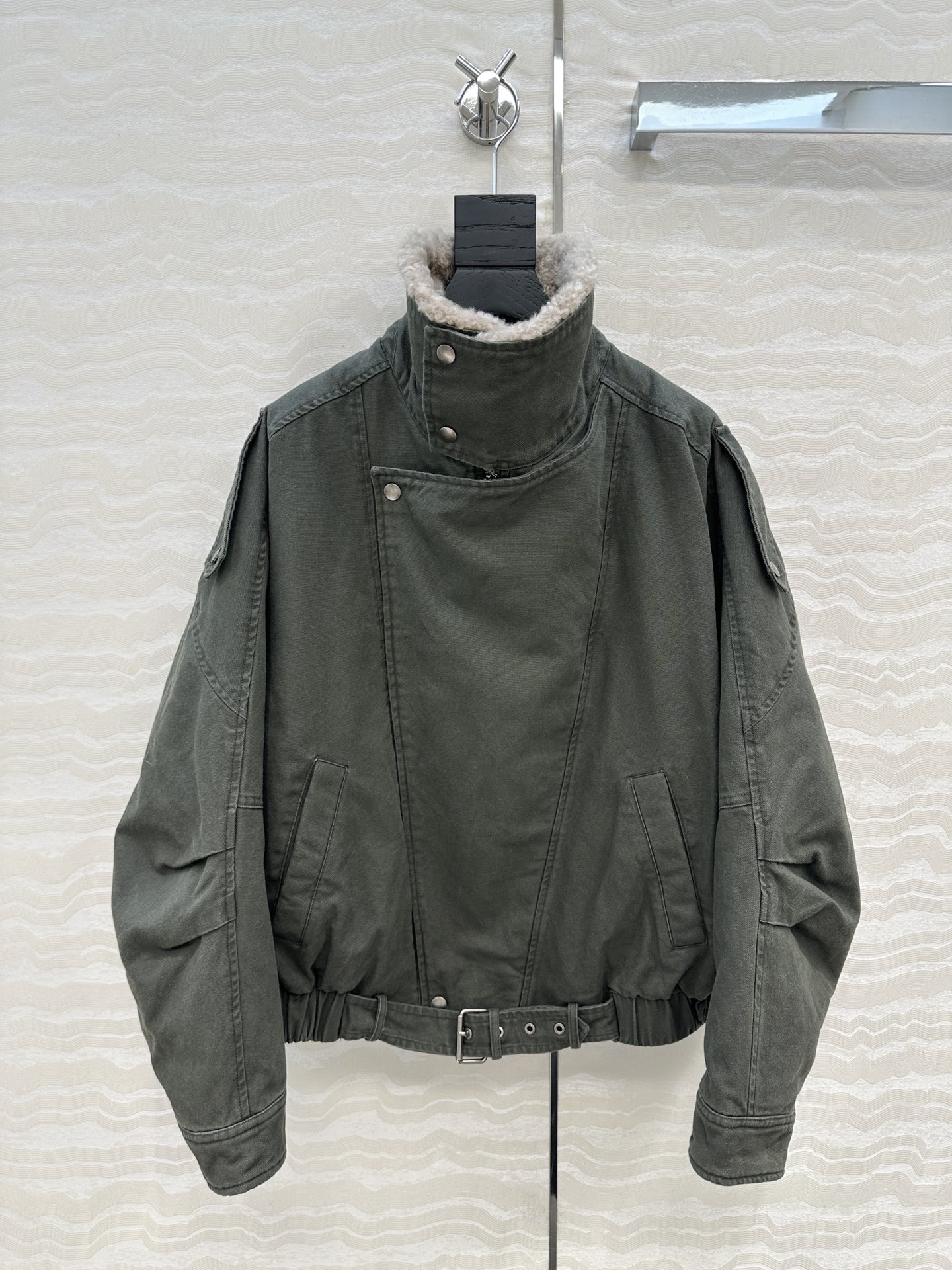 高端原单品质❤️slP🆕冲锋夹克羽绒服外套，时髦精穿搭保暖神器！进口西班牙🇪🇸小羊羔🐑皮毛一体毛领可拆卸