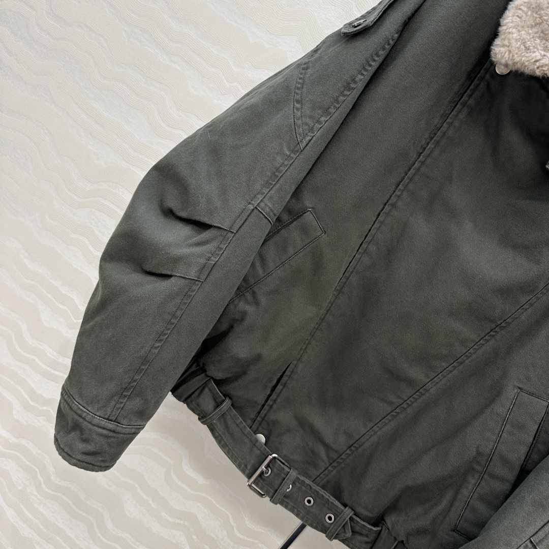 高端原单品质❤️slP🆕冲锋夹克羽绒服外套，时髦精穿搭保暖神器！进口西班牙🇪🇸小羊羔🐑皮毛一体毛领可拆卸