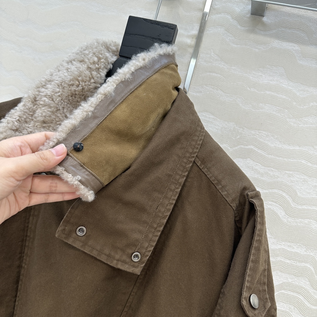 高端原单品质❤️slP🆕冲锋夹克羽绒服外套，时髦精穿搭保暖神器！进口西班牙🇪🇸小羊羔🐑皮毛一体毛领可拆卸