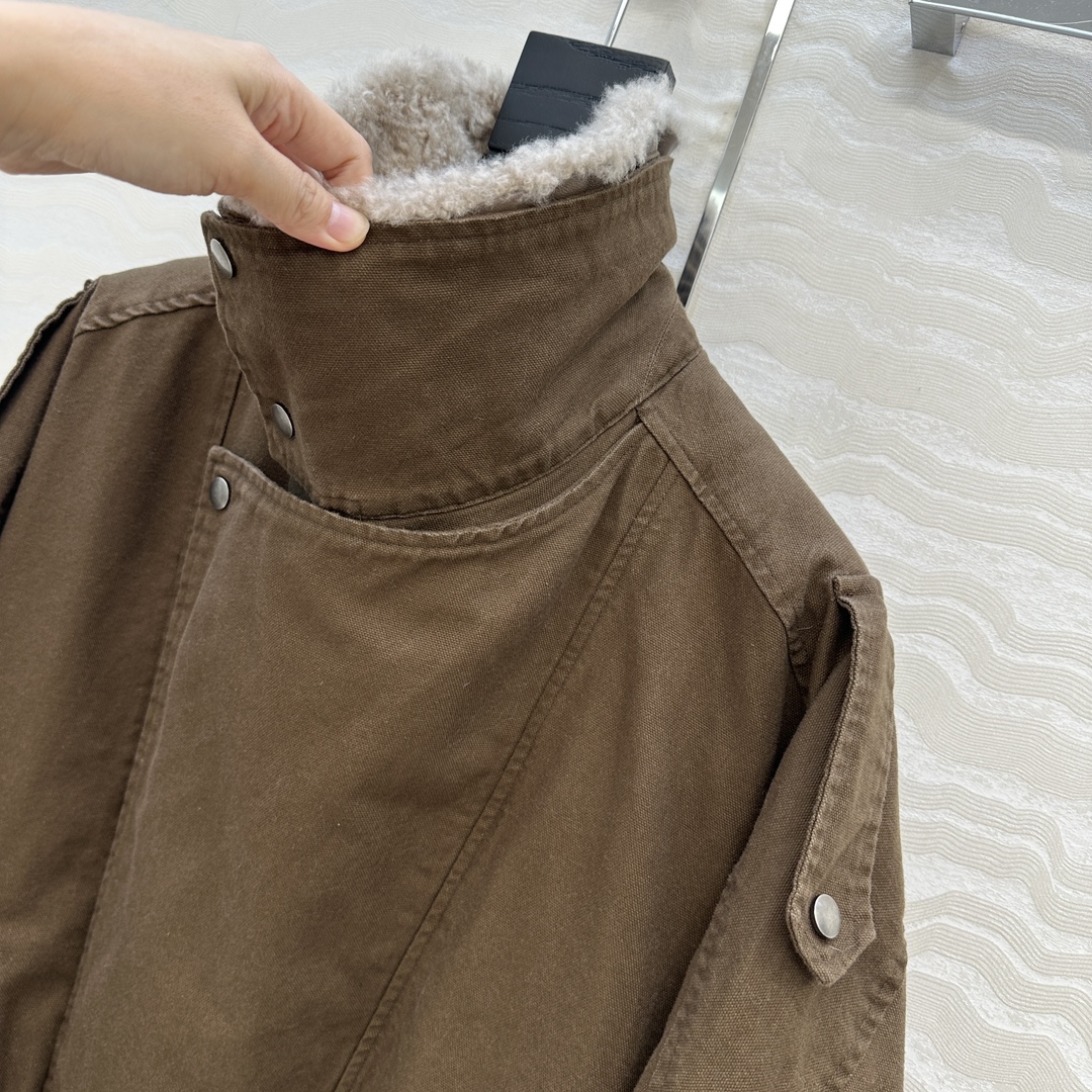 高端原单品质❤️slP🆕冲锋夹克羽绒服外套，时髦精穿搭保暖神器！进口西班牙🇪🇸小羊羔🐑皮毛一体毛领可拆卸