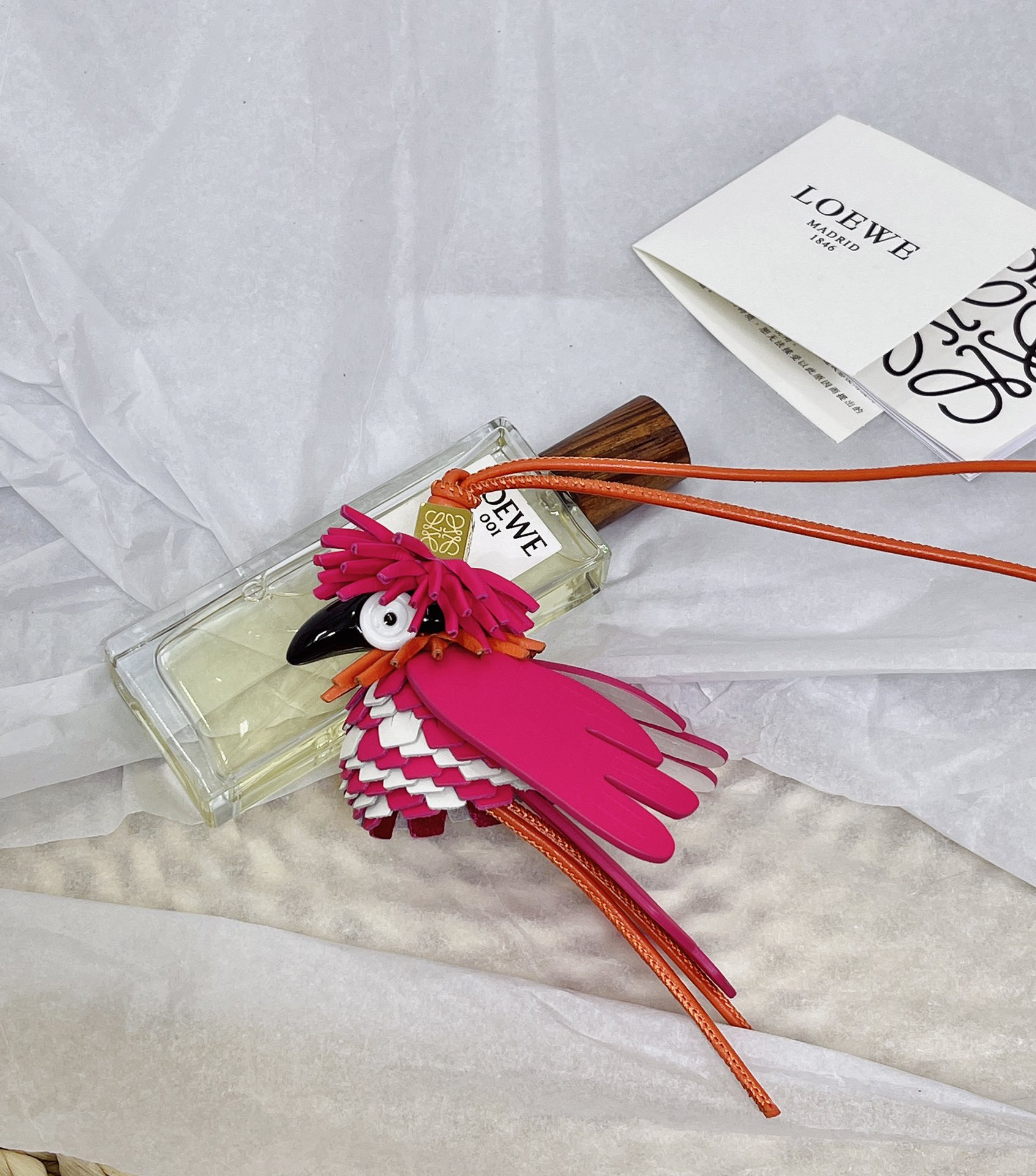 NO:674028,Exotic bird limited pendant!  ,Loewe wallet,loewe,wallets19860909珍奇鸟限定挂件！,罗意威钱包,loewe,wallets,欧美剧