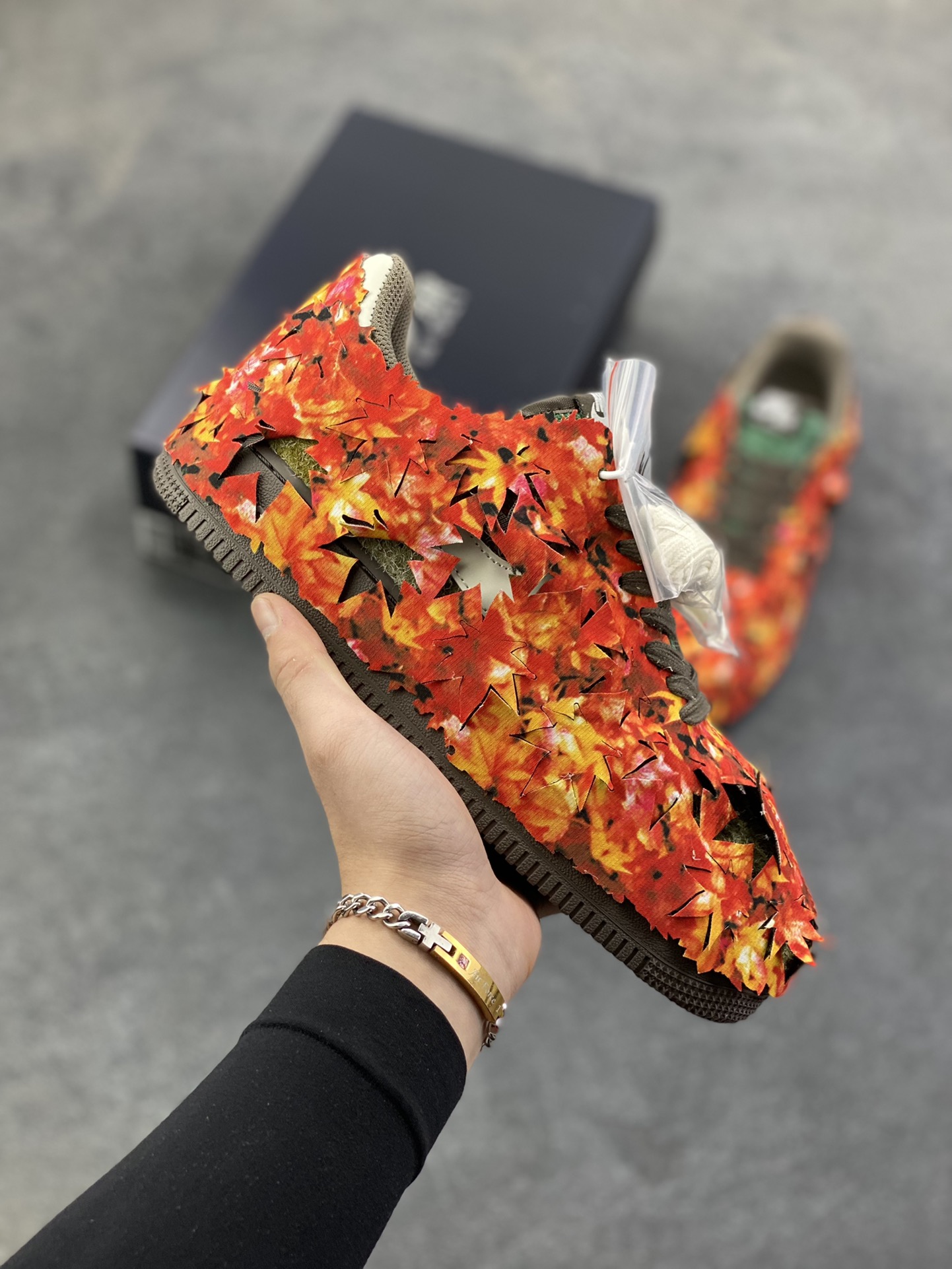 Nike Air Force 1 Low 枫叶 空军一号低帮运动休闲板鞋 原楦头原纸板 打造纯正空军版型#专注外贸渠道 全掌内置蜂窝气垫 #原盒配件 原厂中底钢印、拉帮完美 货号：IM8062-368 尺码：36 36.5 37.5 38 38.5 39 40 40.5 41 42 42.5 43 44 44.5 45-选品中心