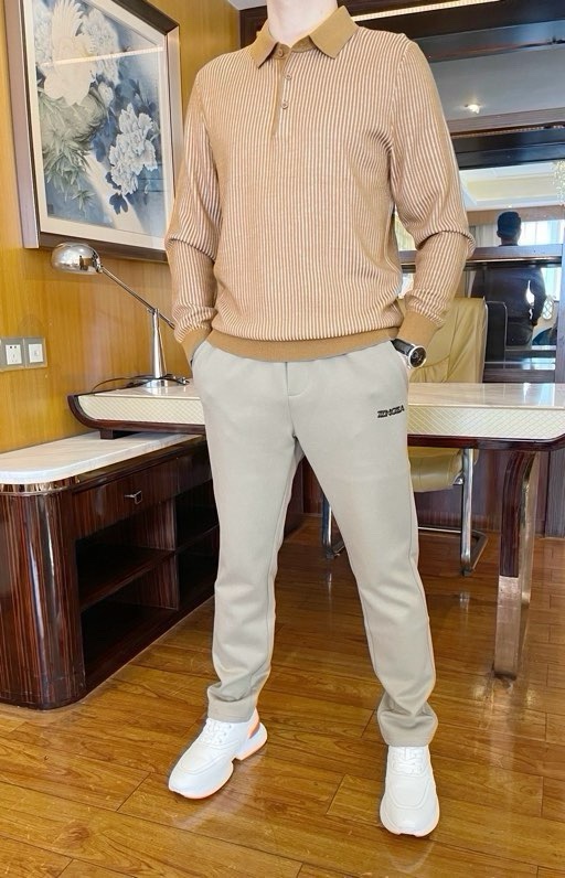 NO:599896,Ermenegildo Zegna-2025's latest popular casual pants are shipped to European and American counters simultaneously!  Selected Italian imported fine cotton fabrics with straight slim design, brand English under the front pocket and the latest double Z logo on the back pocket highlight your taste. You definitely deserve it. Size 29-38 (model 180/140 wears 32, comes with Hong Kong Lane Crawford gift box packaging),,zegna,alexander wang19860909杰尼亚-2025专柜最新爆款休闲裤出货 欧美专柜同步发售！精选意大利进口精棉面料搭配直筒修身设计,前袋下的品牌英文和后袋处的最新双Z标志彰显品味 您绝对值得拥有.码数29-38（模特180/140穿32,配香港连卡佛礼盒包装）,,zegna,alexander wang,Men's clothing