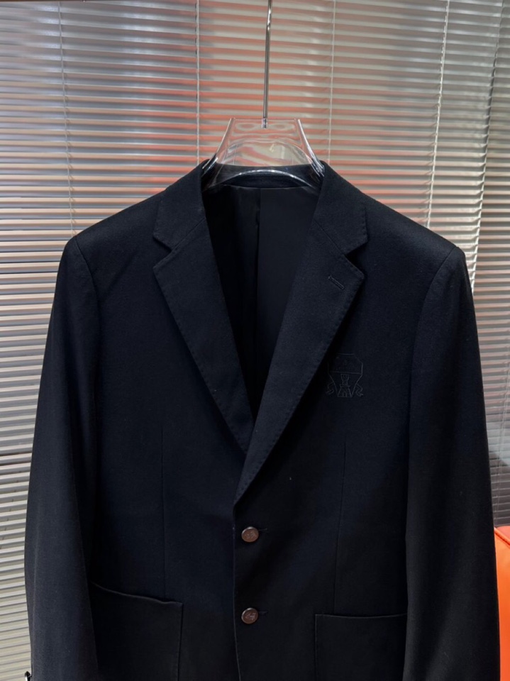 Brunello Cucinelli BC2024新款西服西装单西，高端版本！定制羊毛混纺面料 透气舒适