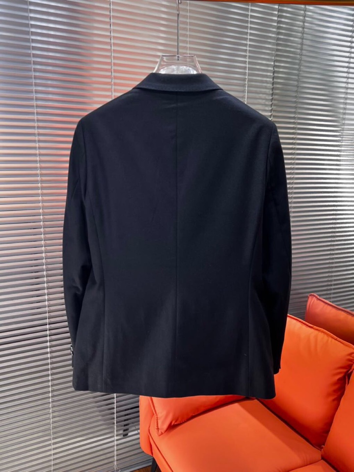 Brunello Cucinelli BC2024新款西服西装单西，高端版本！定制羊毛混纺面料 透气舒适