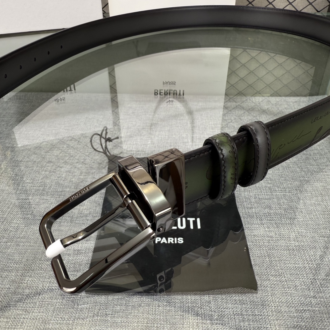 配原包装3.5宽Berluti 布鲁提 新款上新🆕 最新款男士腰带，高端质感感受，顶级擦色小牛皮质感极好