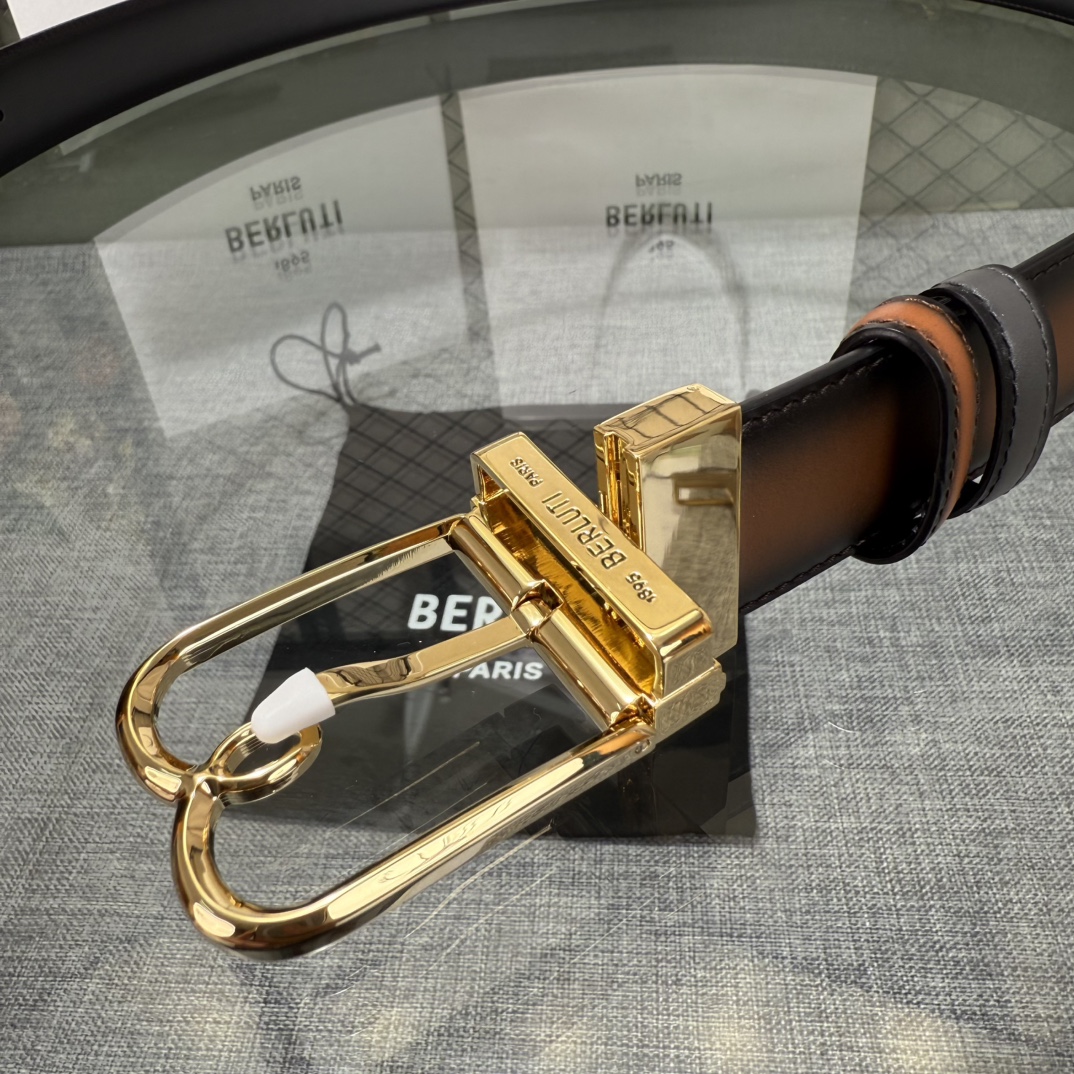 配原包装3.5宽Berluti 布鲁提 新款上新🆕 最新款男士腰带，高端质感感受，顶级擦色小牛皮质感极好