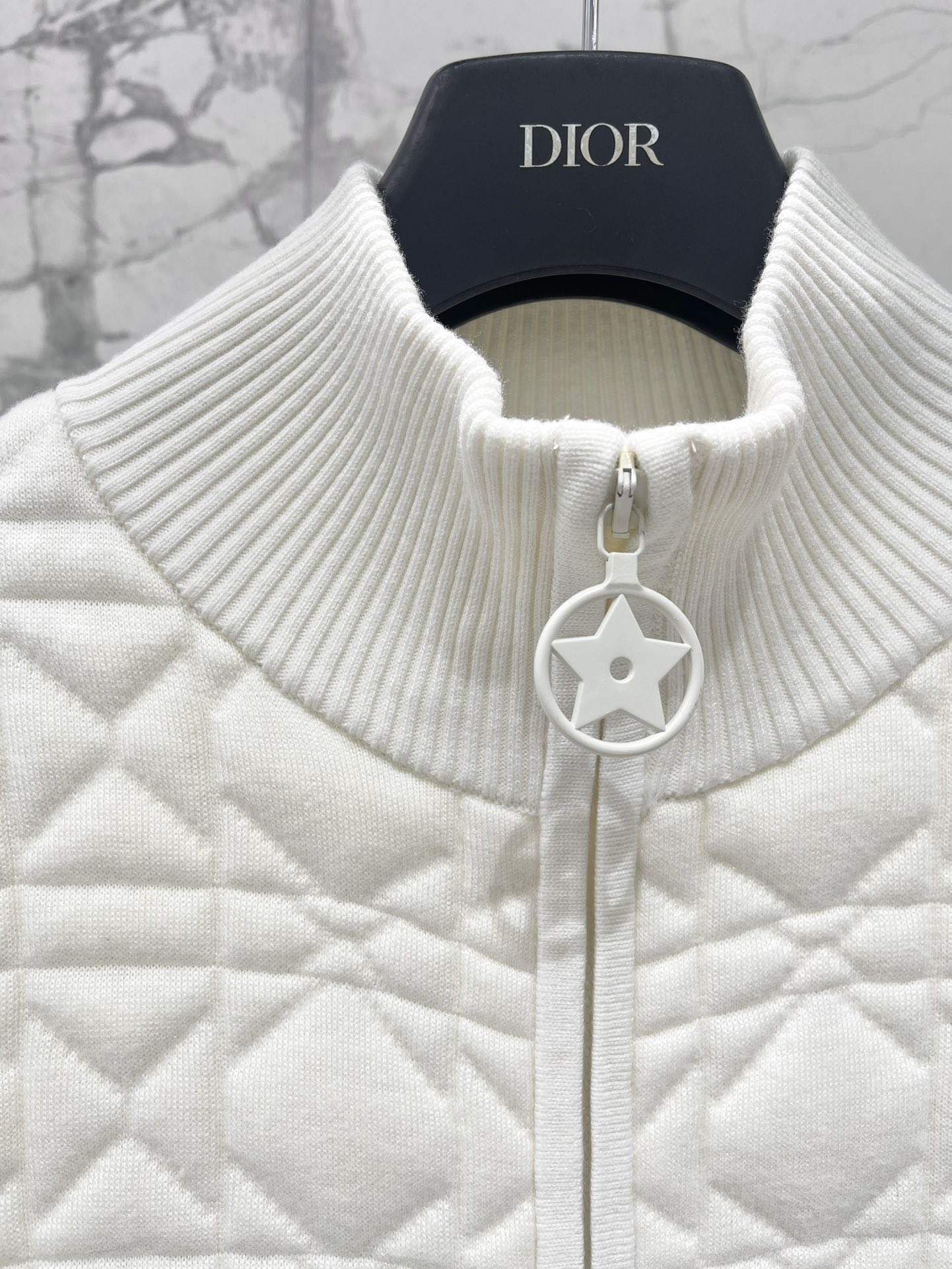 Dior Diamond Quilted Double Knit Baseball Vest - Stylish & Warm 4 i1763099558 3252 2