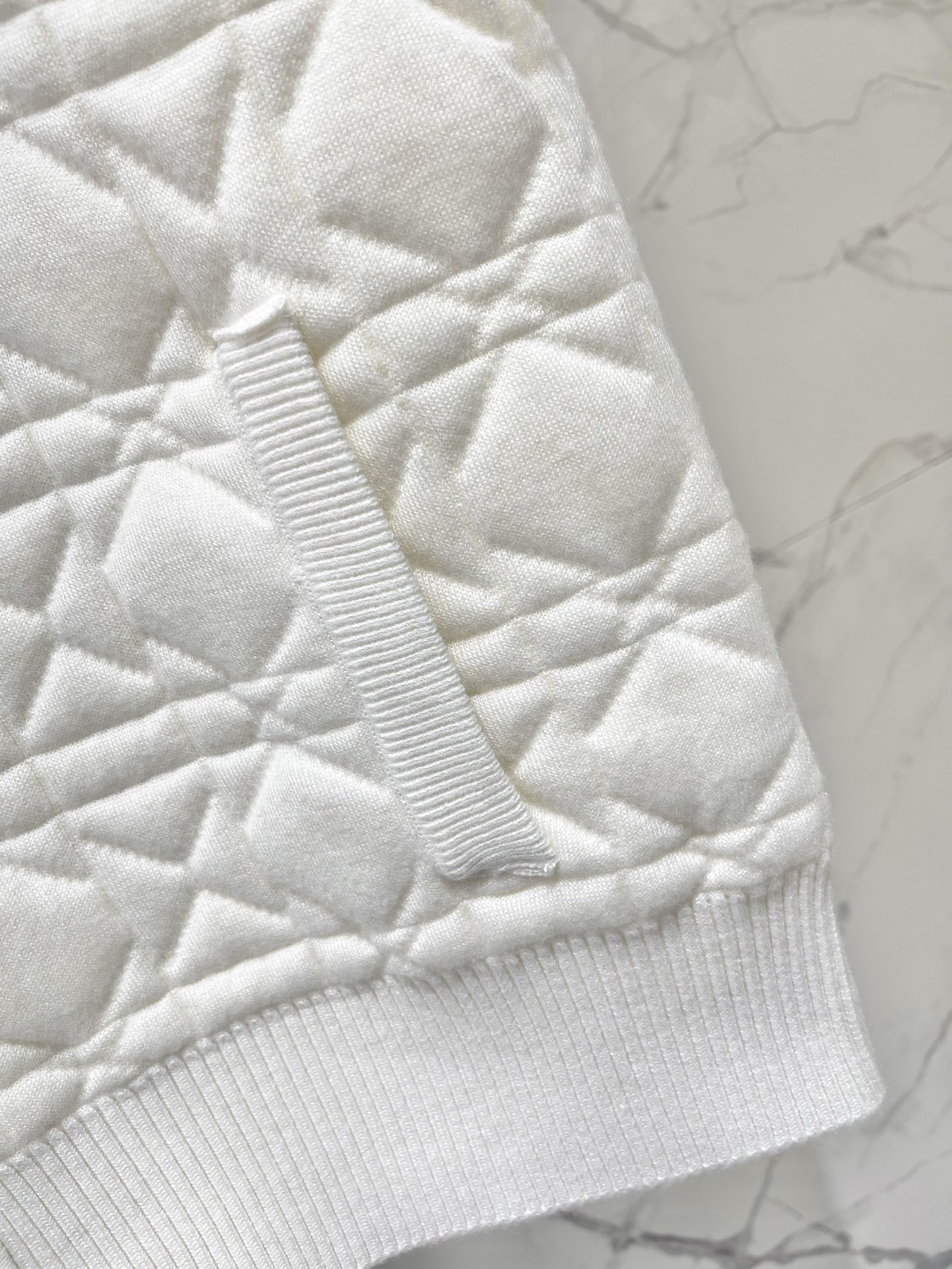 Dior Diamond Quilted Double Knit Baseball Vest - Stylish & Warm 6 i1763099558 8373 4