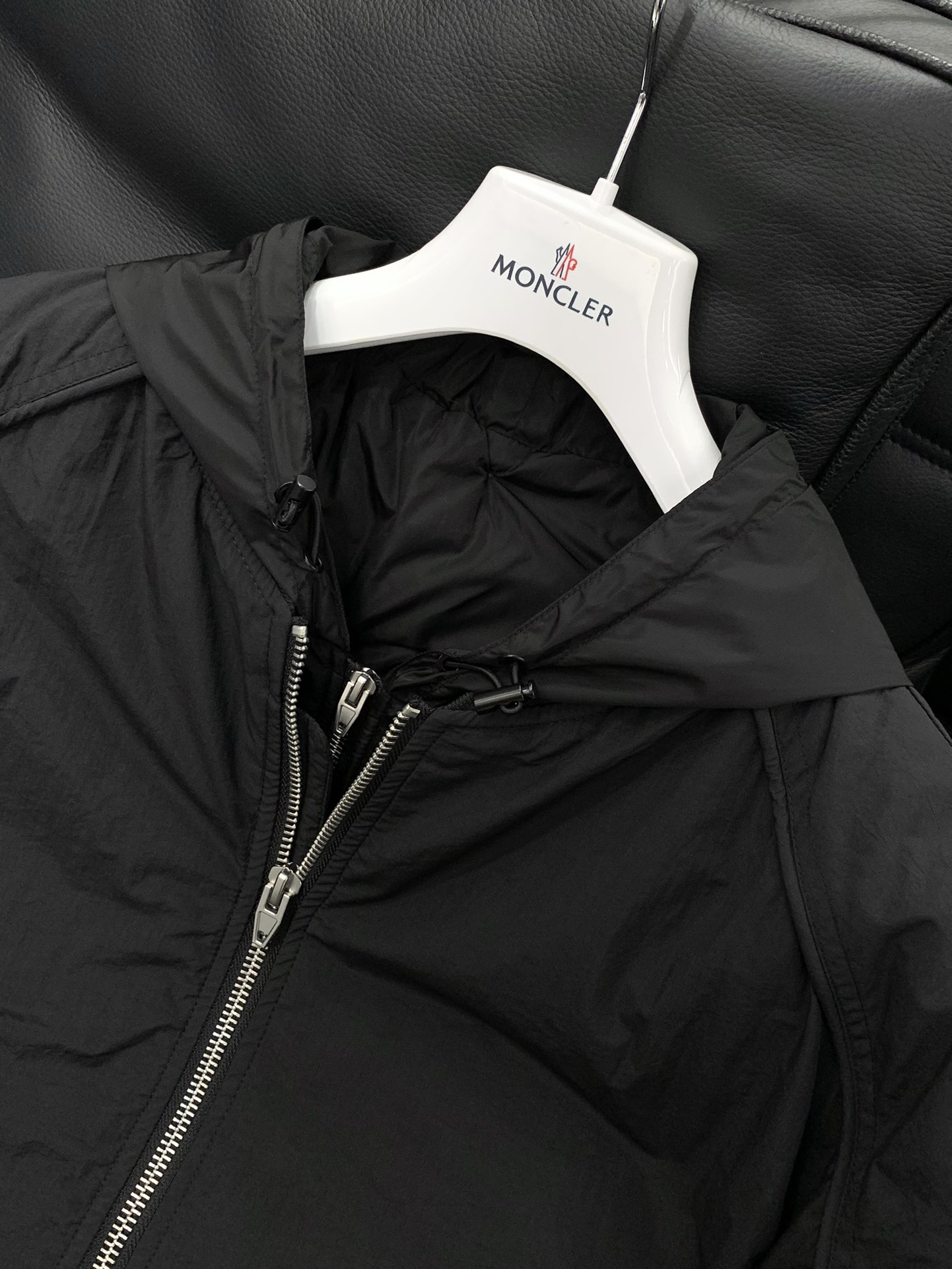 ，JUUN 超级帅气的棉袄…韩国订单…历时三个月才完工！！太复杂。。重磅秋季棉袄新款。JU双层拼接外套 