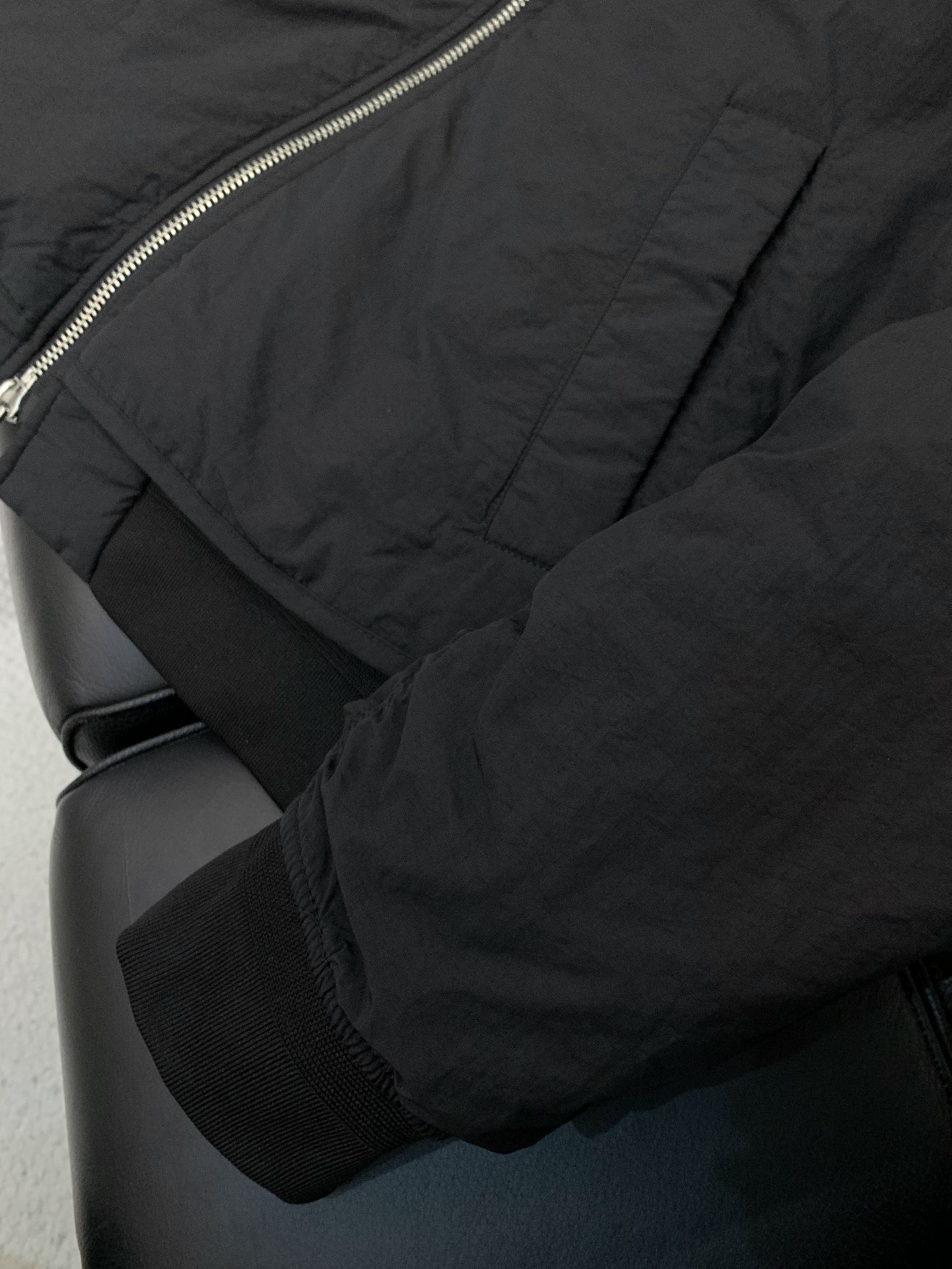 ，JUUN 超级帅气的棉袄…韩国订单…历时三个月才完工！！太复杂。。重磅秋季棉袄新款。JU双层拼接外套 