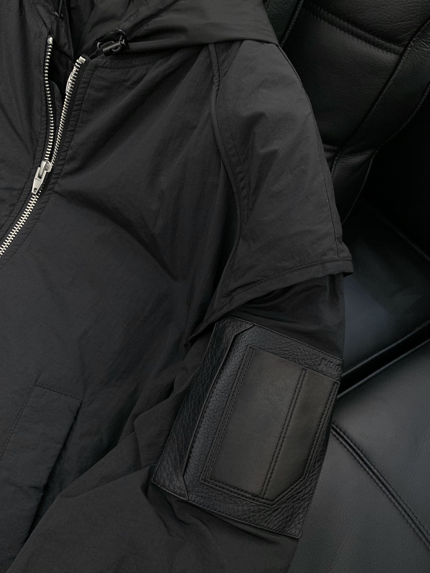 ，JUUN 超级帅气的棉袄…韩国订单…历时三个月才完工！！太复杂。。重磅秋季棉袄新款。JU双层拼接外套 