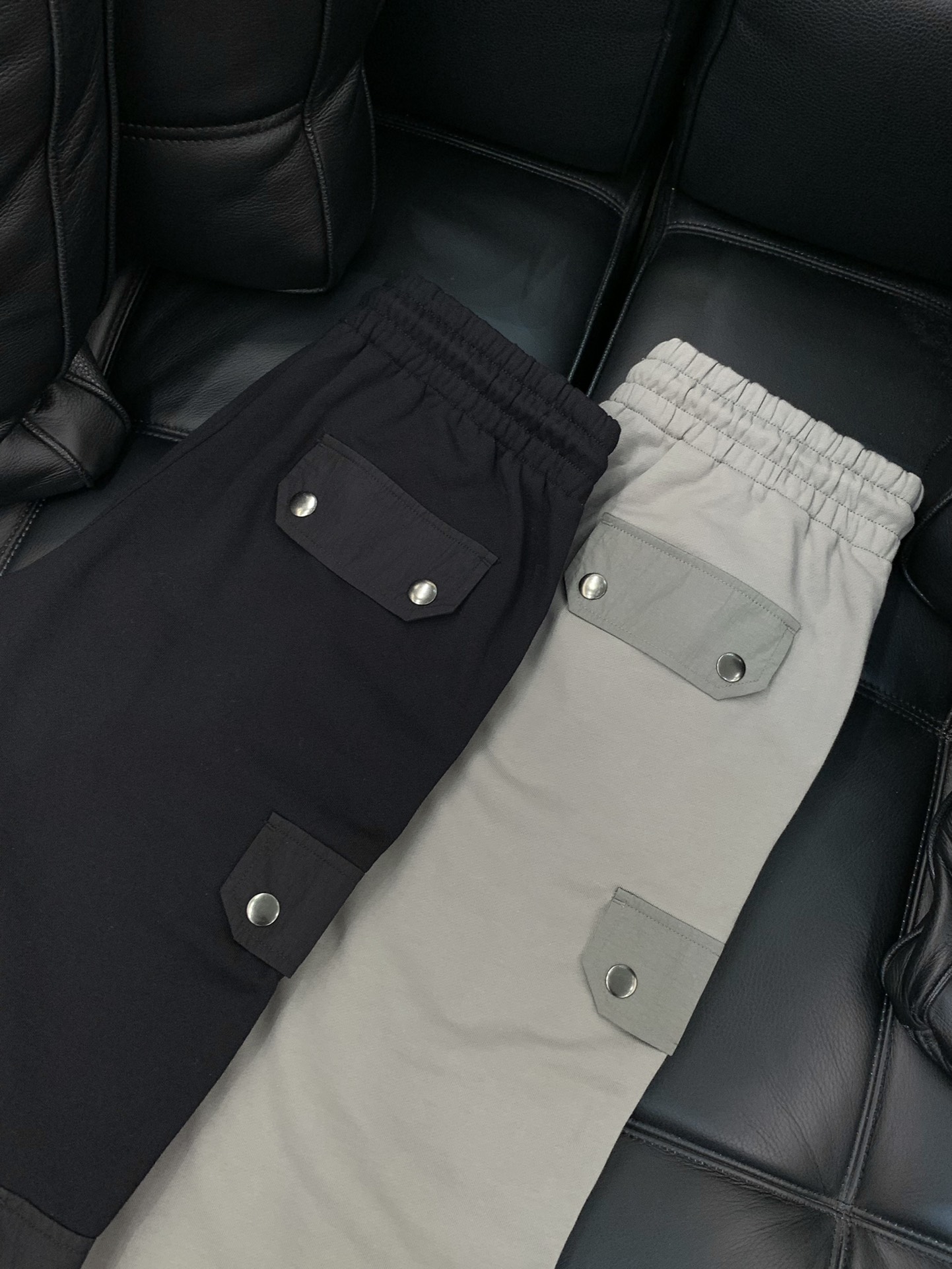 ，juun.j剪裁 yydsJuan.j也是大半个娱乐圈 时髦圈 衣橱一定一定有的品牌。 这个神仙品牌称