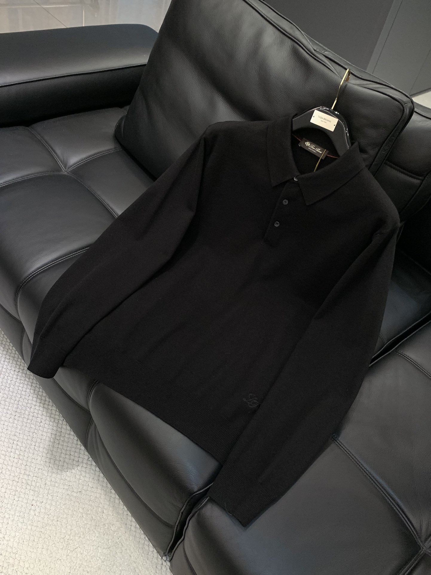 ，Loro Piana(Loro Piana )，冬季最新品，专柜同步有售，原单狠货，时尚休闲羊绒翻领针织毛衣，采用进口