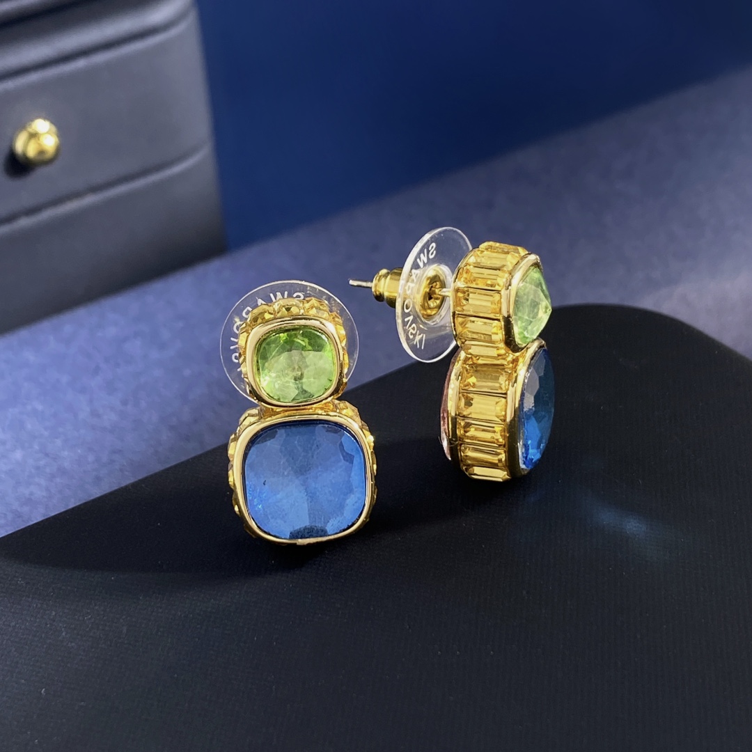 P150
施华洛世奇Chroma系列时尚设计几何粉色蓝色面彩色宝石可翻转糖果色八角枕形切割水晶锆石双面耳钉 黄铜材料