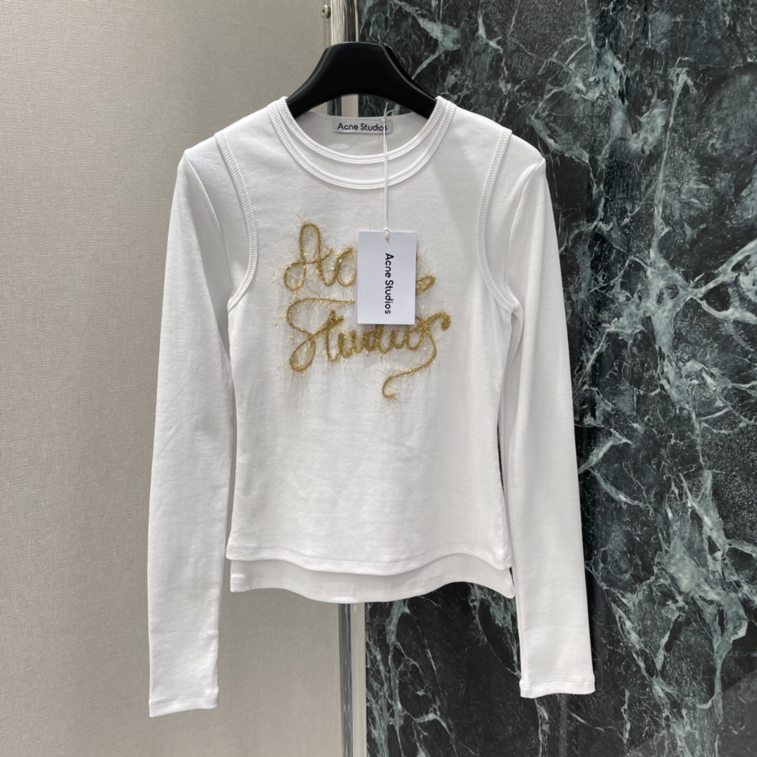 AC 25秋冬新款 假两件长袖T恤 正面金色Logo超有辨识度计 简约设计融合北欧极简风 随便搭配牛仔裤