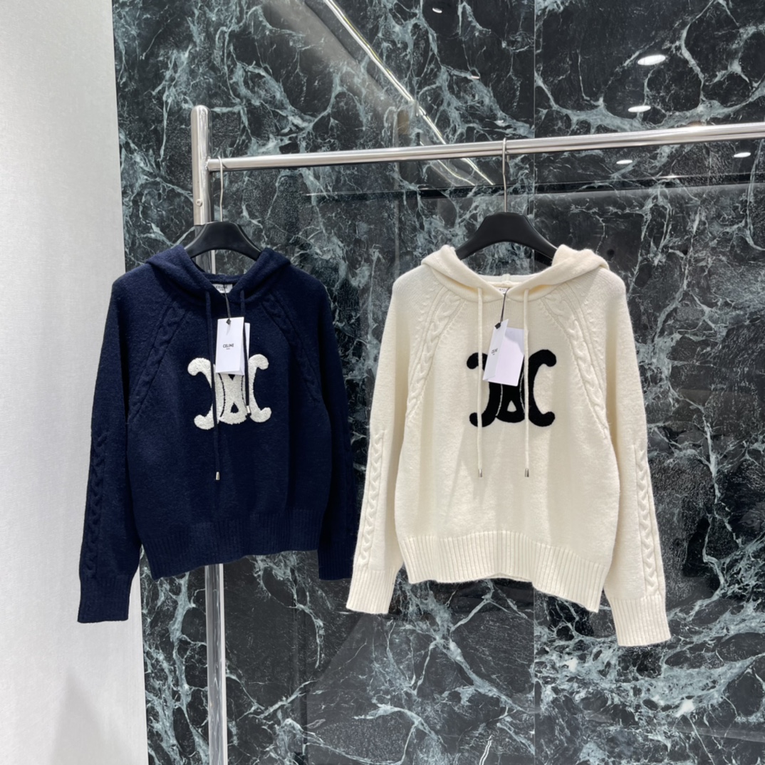 CE 25秋冬新款 凯旋门图案连帽针织衫 正面有撞色品牌图案标识品牌辨识度超高 秋冬穿超舒服!连帽设计休