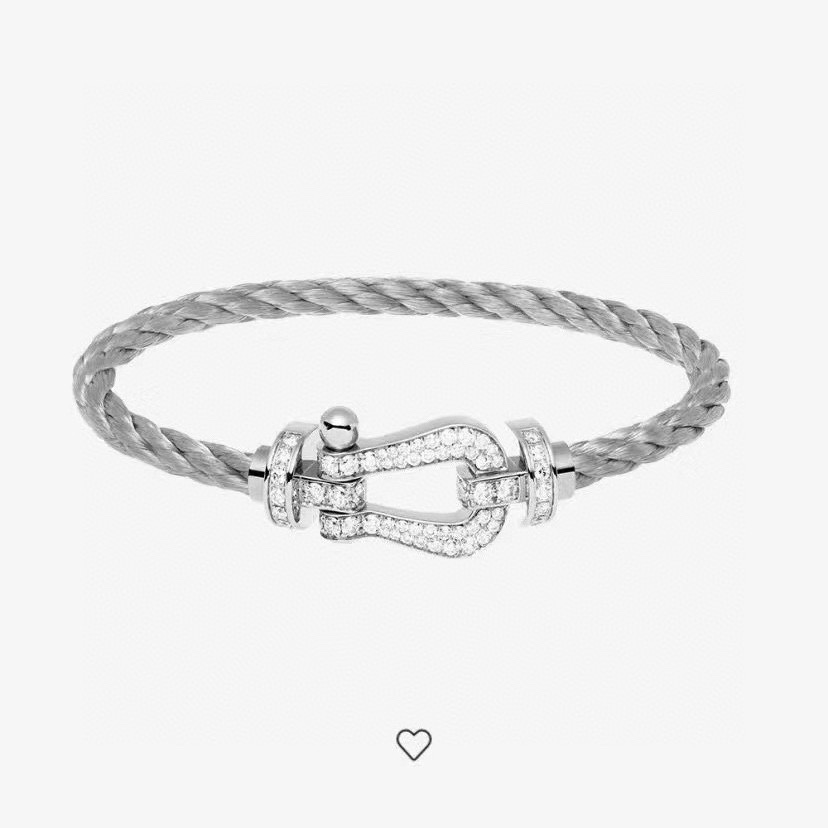 NO:590321,Hot new product release Fred Feiden full diamond, half diamond, non-diamond horseshoe buckle unisex high quality soft silver wire rope bracelet bracelet!  Big brand of natal rope, fashionable and exquisite FORCE series bracelets, high-end customization ~ Asian gold micro-plating 18k gold craftsmanship, Seiko horseshoe buckle head bracelet!  The effect is very versatile. Internet celebrity expert. A must-have item for fashionistas. Rose gold, gold and silver buckles for men and women, two sizes 17/19cm, fine jewelry, bracelet, bracelet, gold19860909新品发布火爆费雷德 Fred斐登满钻、半钻、无钻马蹄扣中性款高品质软银丝绳手链手镯！本命绳大牌 时尚 精致FORCE 系列手链高端定制～亚金微电镀18k金工艺 精工马蹄扣头手镯！上手效果非常百搭 网红达人 时尚一族必备单品 玫瑰金、黄金、银色扣头男女情侣款两个码数17/19cm,饰品精品,bracelet,bracelet,gold,Jewelry