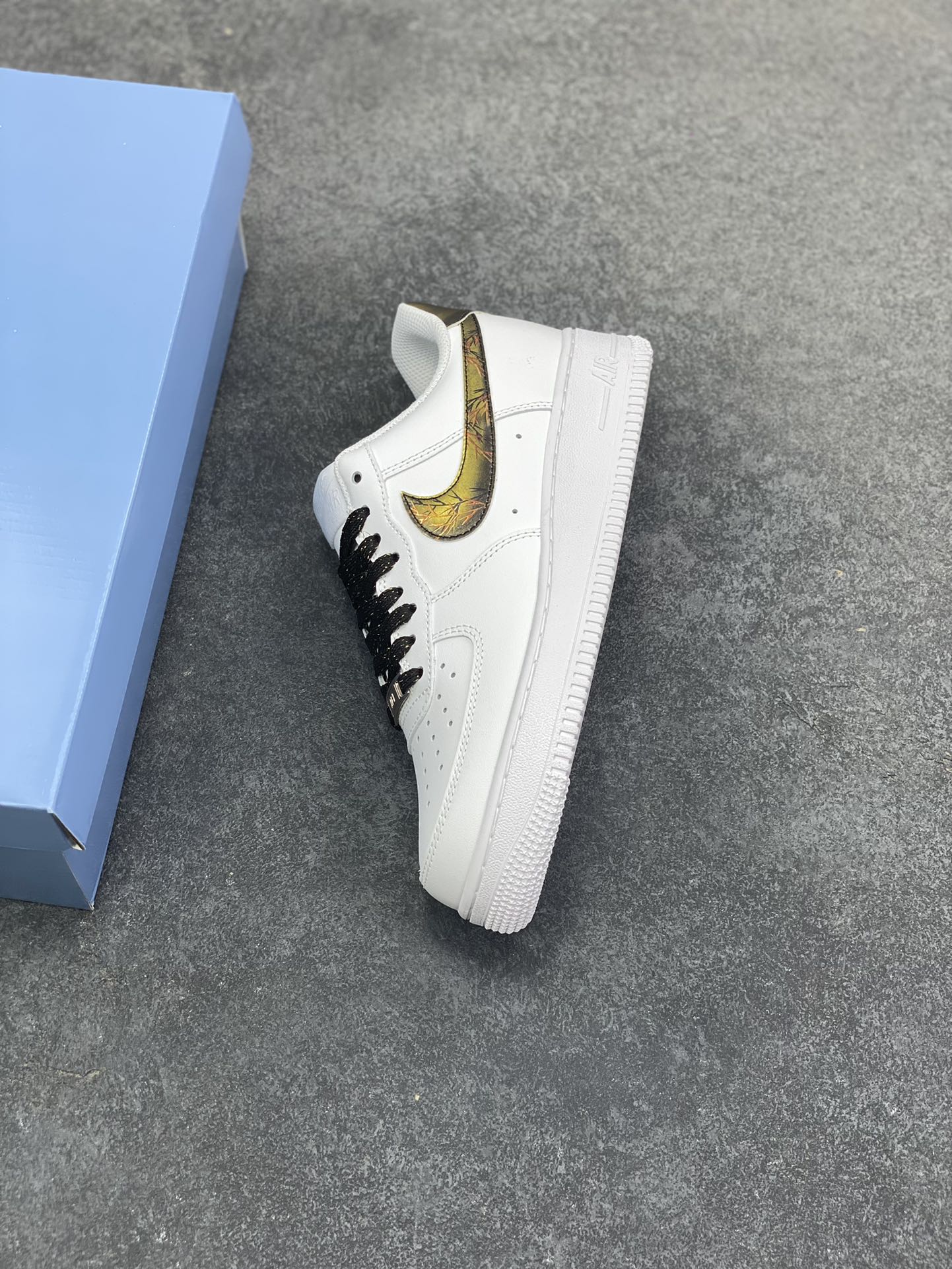 图片[7]-Nike Air Force 1 Low’07 白金裂纹 空军一号低帮休闲板鞋 定制皮料 原厂3D打印 定制鞋盒 原楦原纸板 纯正空军版型 内置全掌气垫 货号：ZH0316-147 尺码：36 36.5 37.5 38 38.5 39 40 40.5 41 42 42.5 43 44 44.5 45-选品中心