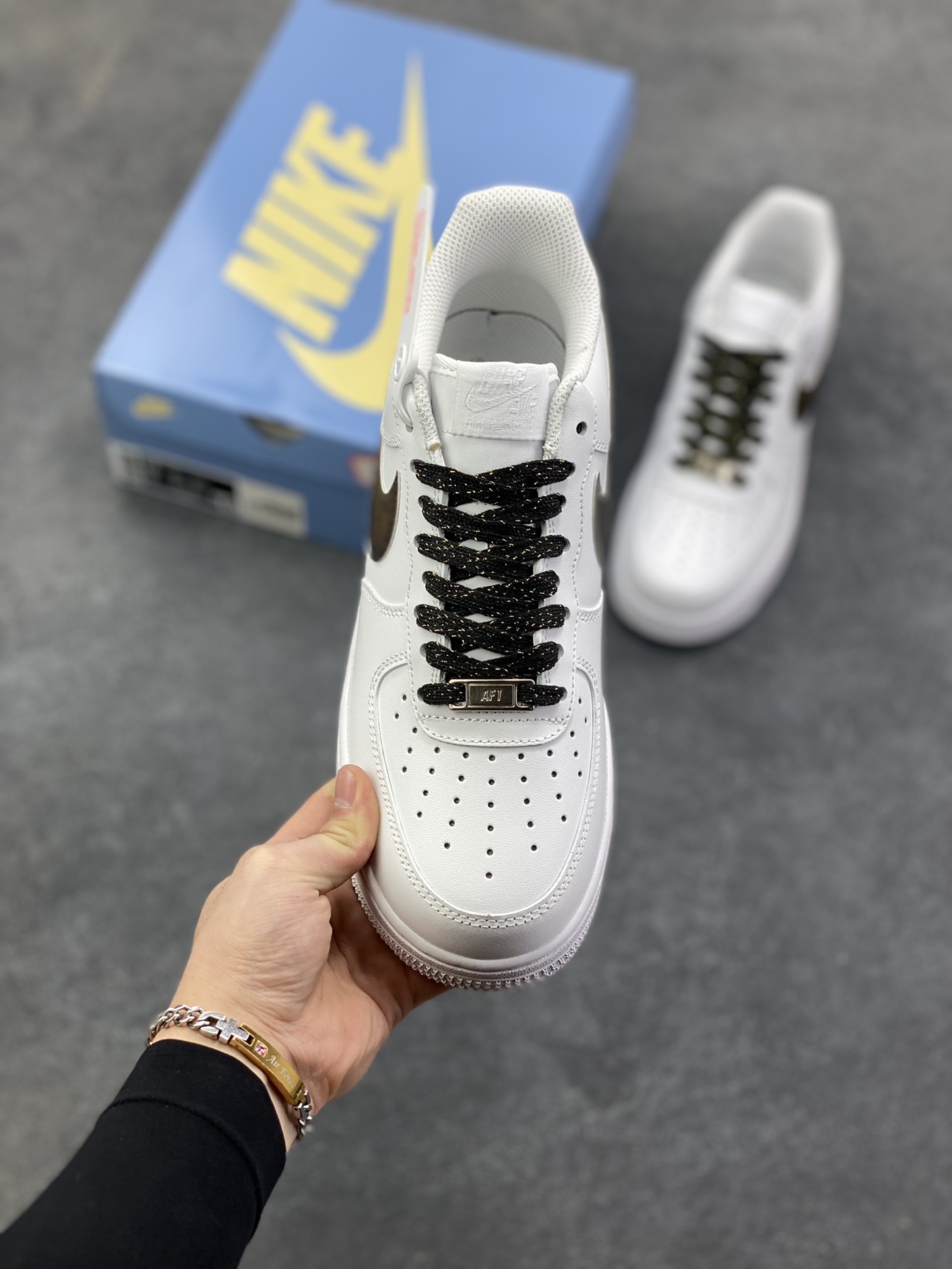 图片[2]-Nike Air Force 1 Low’07 白金裂纹 空军一号低帮休闲板鞋 定制皮料 原厂3D打印 定制鞋盒 原楦原纸板 纯正空军版型 内置全掌气垫 货号：ZH0316-147 尺码：36 36.5 37.5 38 38.5 39 40 40.5 41 42 42.5 43 44 44.5 45-选品中心