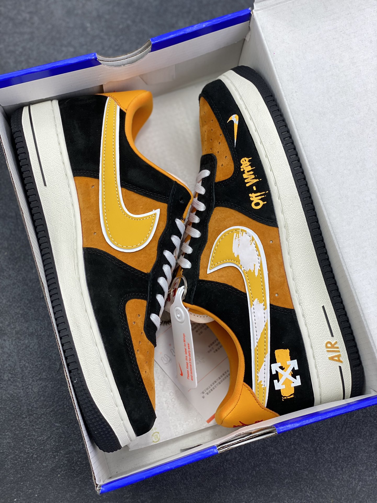 图片[9]-NIke Air Force 1 \’07 Low “OFF-White联名——黑橙涂鸦”空军一号 低帮 运动鞋 休闲鞋 折边针车 工艺难度大 原楦头原纸板 原装鞋盒 定制五金配件 内置全掌气垫 原厂鞋底 货号：SY1388-001 尺码：36 36.5 37.5 38 38.5 39 40 40.5 41 42 42.5 43 44 44.5 45-选品中心