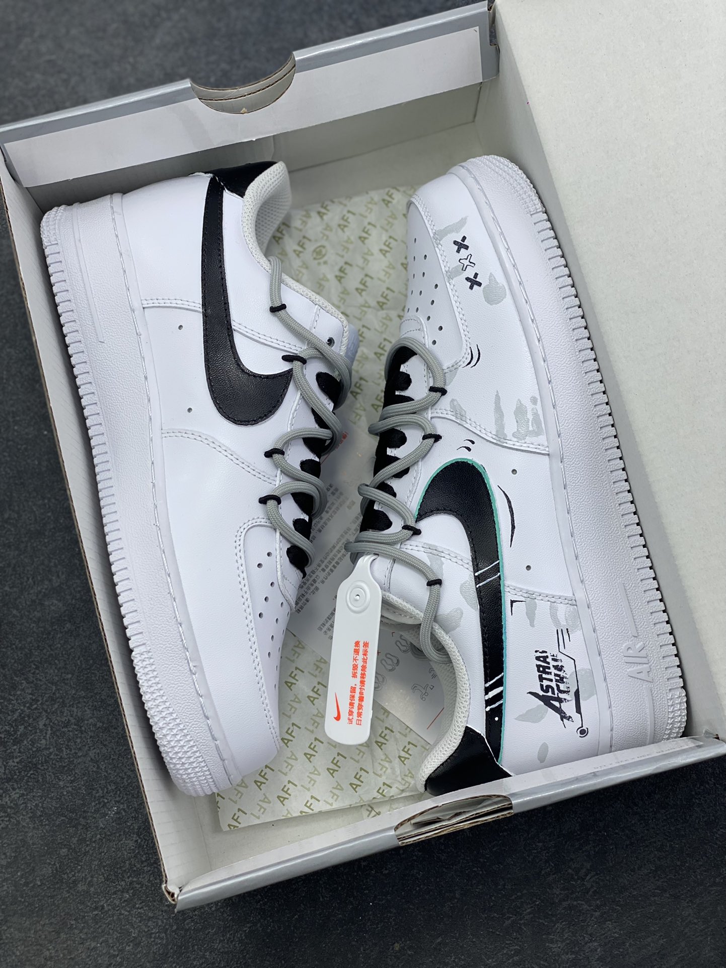图片[9]-【定制球鞋】Nike Air Force 1 拂晓之诗 涂鸦手绘 暗纹 解构 耐磨 低帮 板鞋 男女同款原楦头原纸板 原装鞋盒 定制五金配件 内置全掌气垫 原厂鞋底 货号：CW2288-111 尺码： 36 36.5 37.5 38 38.5 39 40 40.5 41 42 42.5 43 44 44.5 45-选品中心