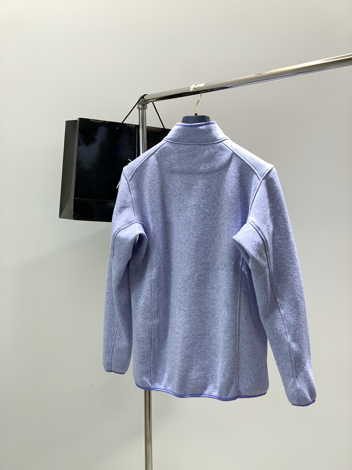 ，始祖鸟秋冬COVERT玛卡龙配色刺绣版本ARC’TERYX系列立领开衫轻量抓绒外套，针织衫毛衣夹克外套