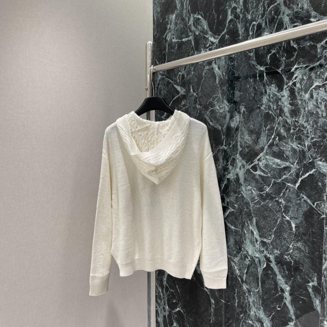 brunellocucinelli 25秋冬新款 亮片连帽针织上衣 休闲感满满，亮片点缀让整体更有层次感
