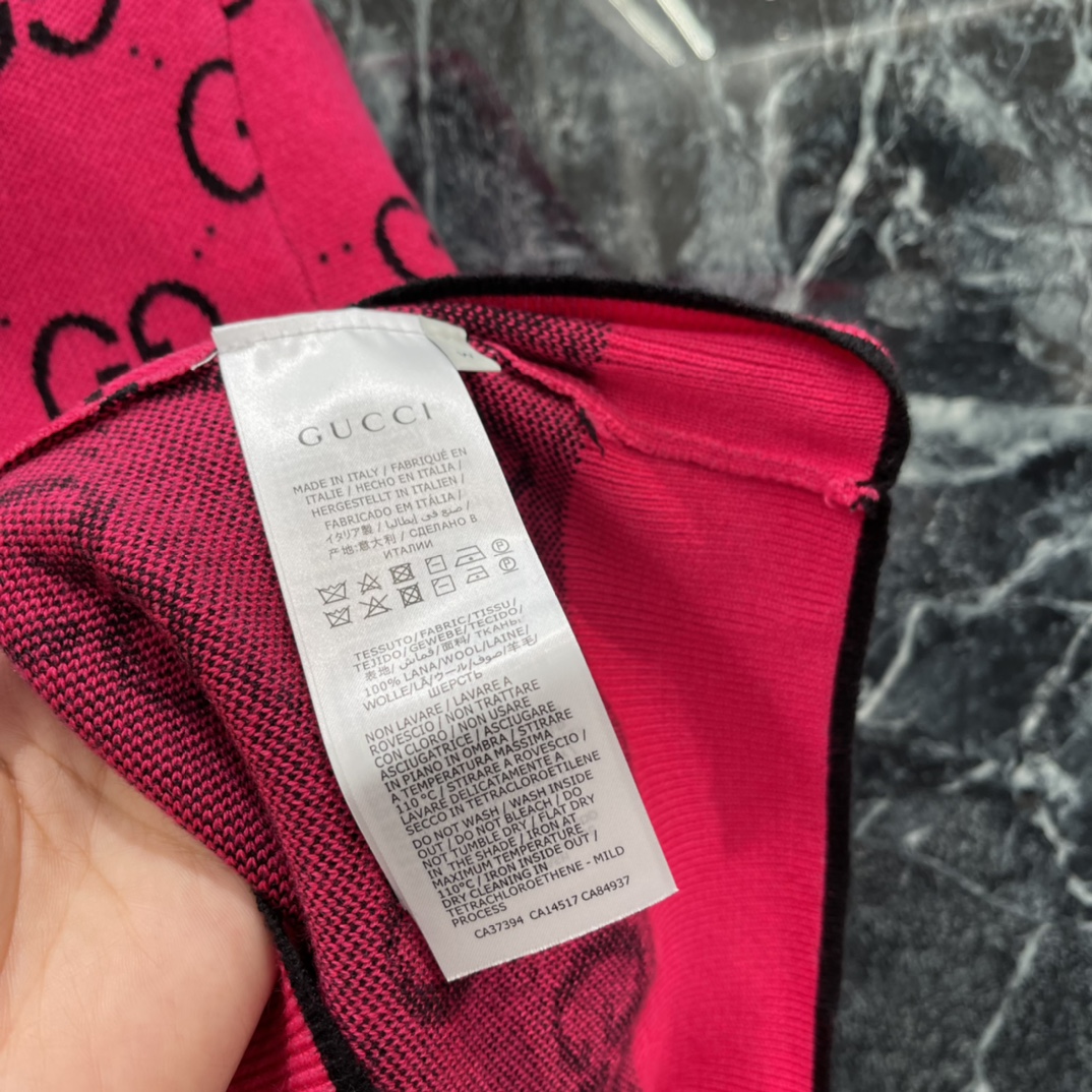 G家 25秋冬新款 提花翻领针织短袖 经典双G提花➕撞色设计，复古优雅，时尚感满满!圆领简约百搭，短袖剪