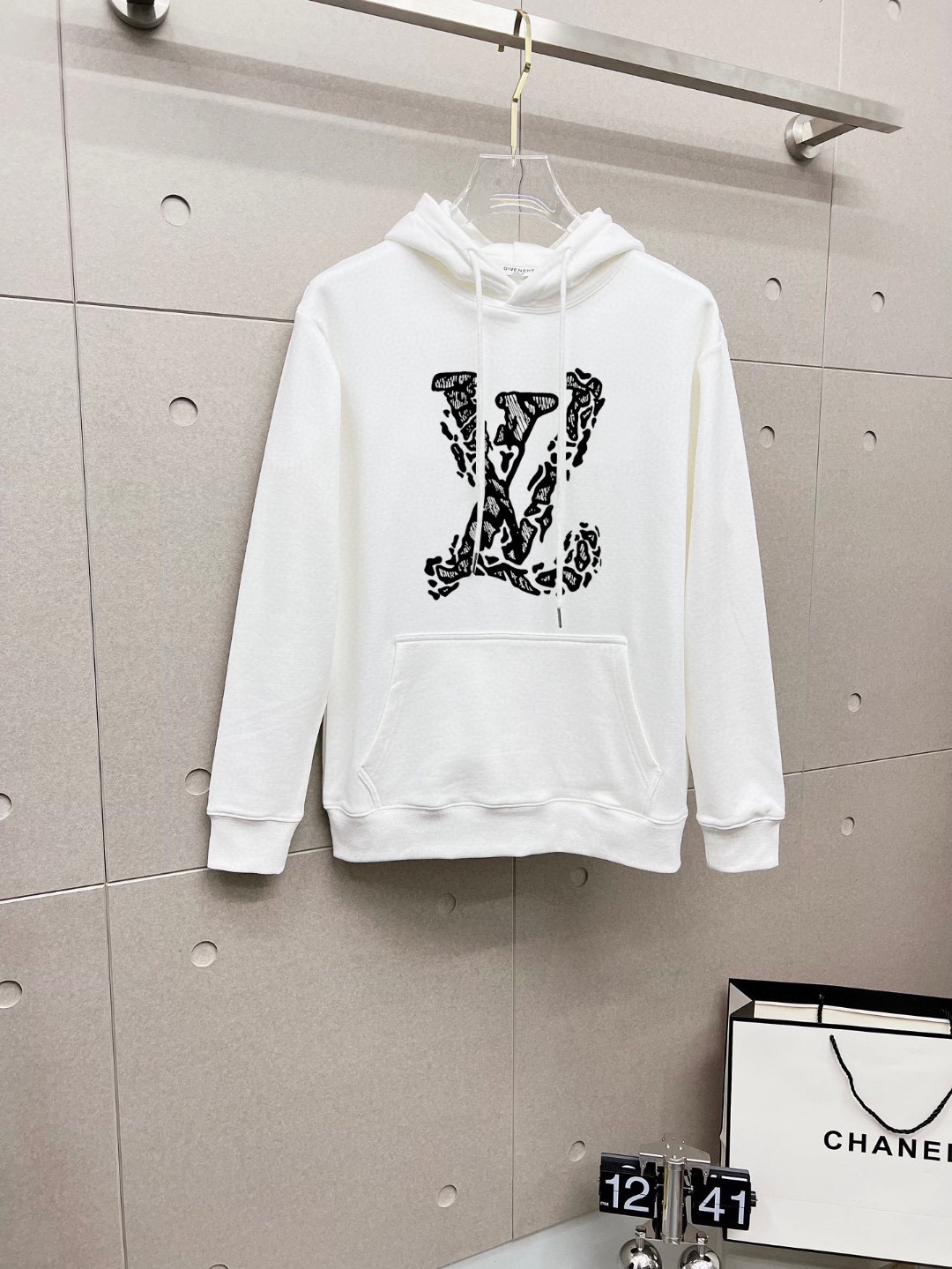 Louis Vuitton 2025SS White Cotton Blend Hoodie with LV Graffiti Print