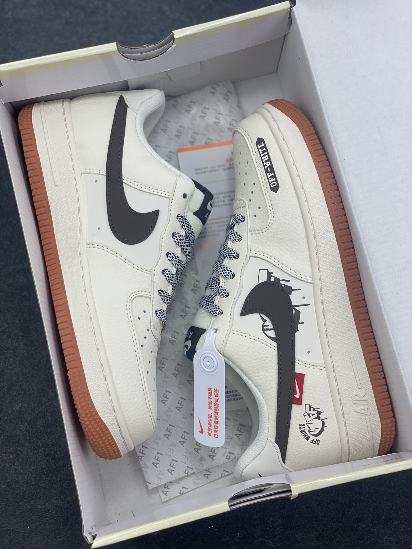 图片[9]-Nike Air Force 1 \’07 Low “OFF-WHITE联名——爱心米黑生胶”空军一号 高端定制 低帮 运动鞋 休闲鞋 折边针车 工艺难度大 原楦头原纸板 原装鞋盒 定制五金配件 内置全掌气垫 原厂鞋底 货号：QW5836-027 尺码：36 36.5 37.5 38 38.5 39 40 40.5 41 42 42.5 43 44 44.5 45-选品中心