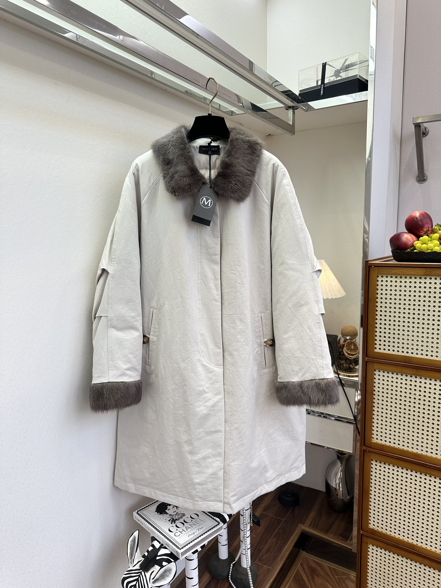 Elegant Goose Down Coat with Mink Fur Trim, Korean Drama Style