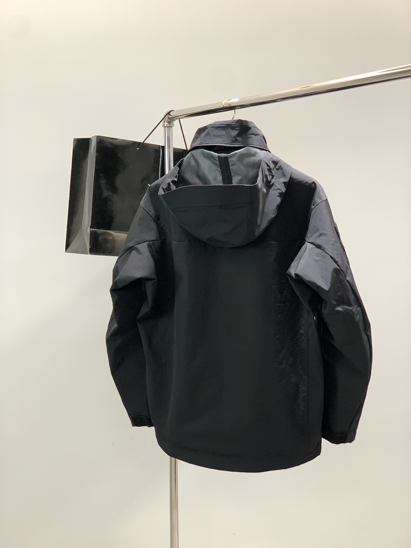 ，ARCTERYX 始祖鸟，2025秋冬AW新品，时尚休翻领外套，专柜同步有售，原单狠货，进口原版面料，