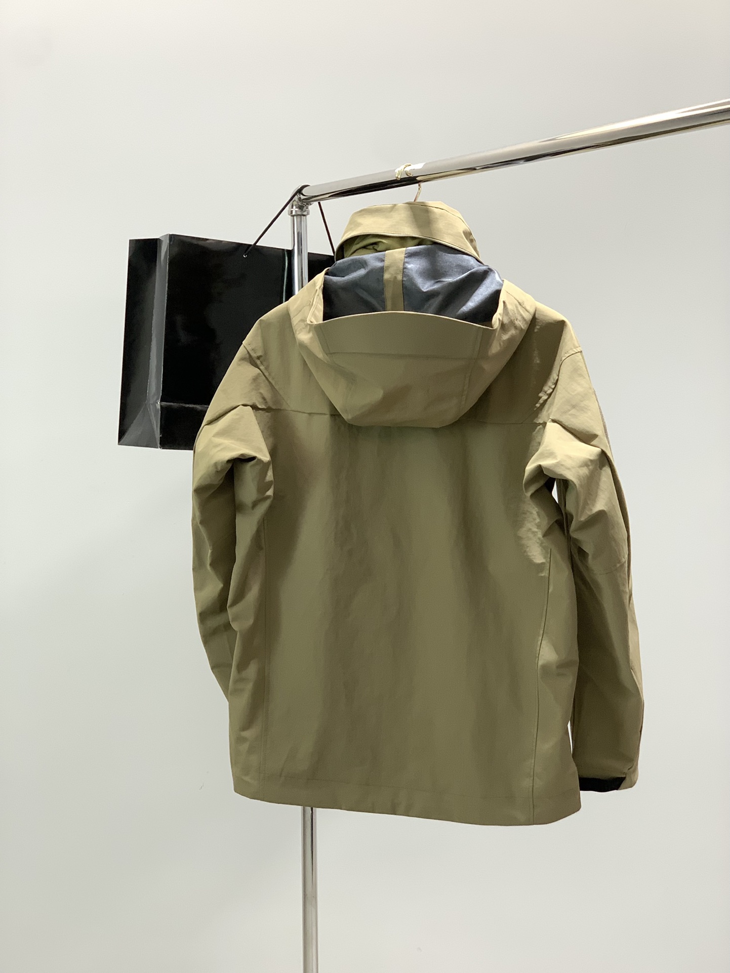 ，ARCTERYX 始祖鸟，2025秋冬AW新品，时尚休翻领外套，专柜同步有售，原单狠货，进口原版面料，