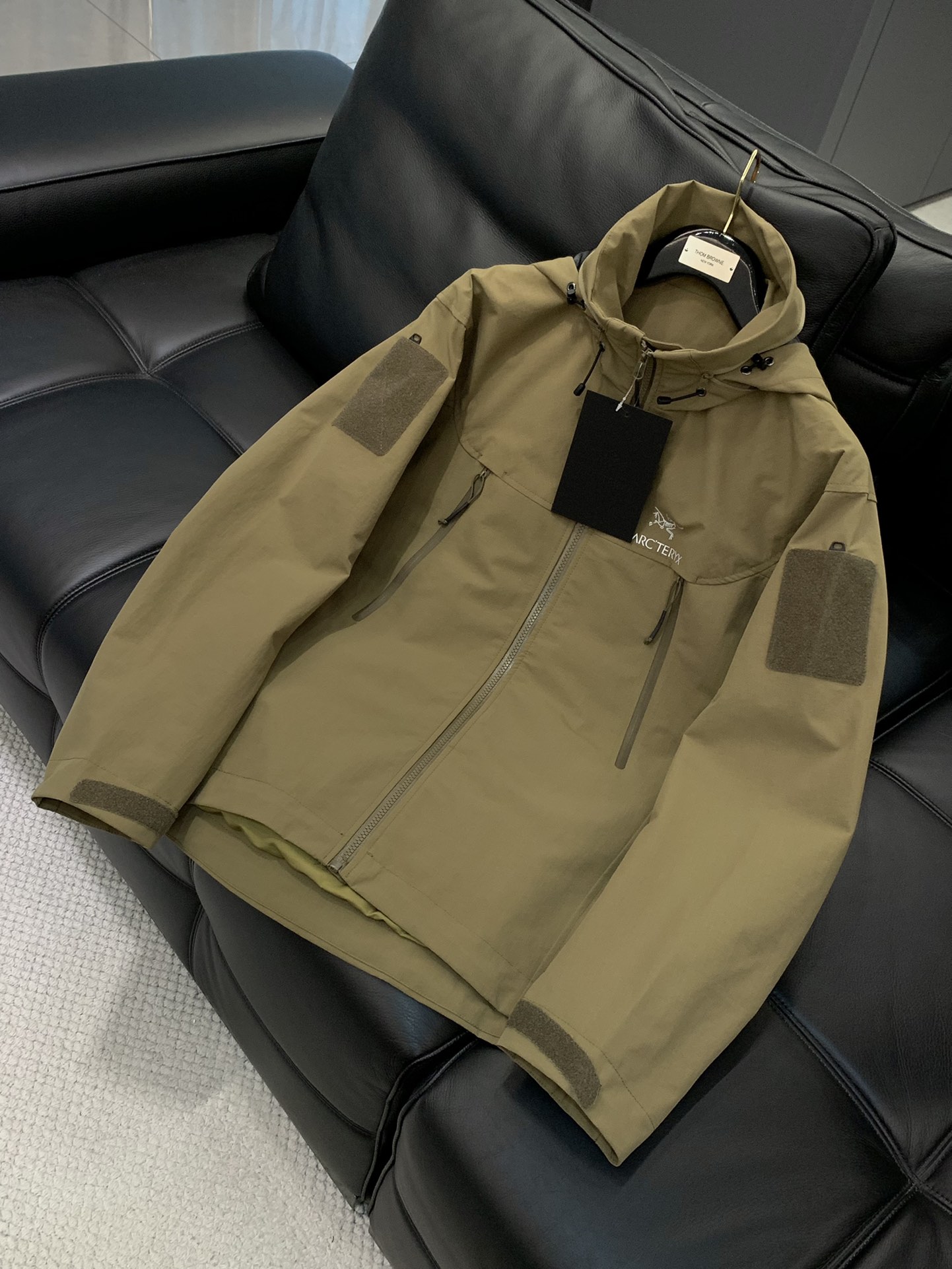 ，ARCTERYX 始祖鸟，2025秋冬AW新品，时尚休翻领外套，专柜同步有售，原单狠货，进口原版面料，