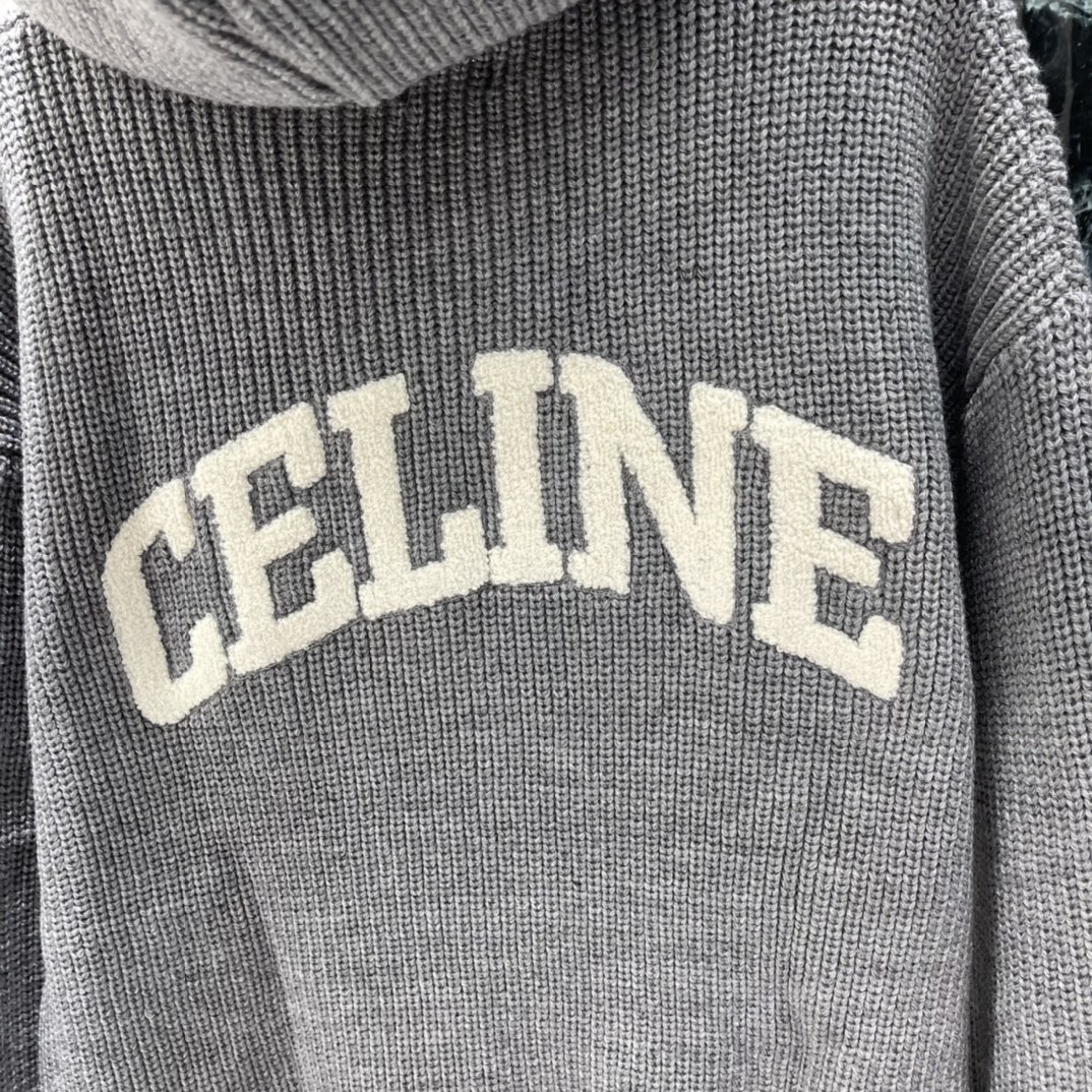 CE 25秋冬新款 刺绣标识针织帽衫 胸前与背后白色立体双C刺绣Logo辨识度满分 休闲感十足，宽松版型
