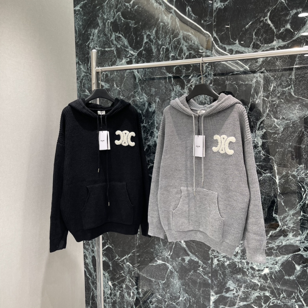 CE 25秋冬新款 刺绣标识针织帽衫 胸前与背后白色立体双C刺绣Logo辨识度满分 休闲感十足，宽松版型