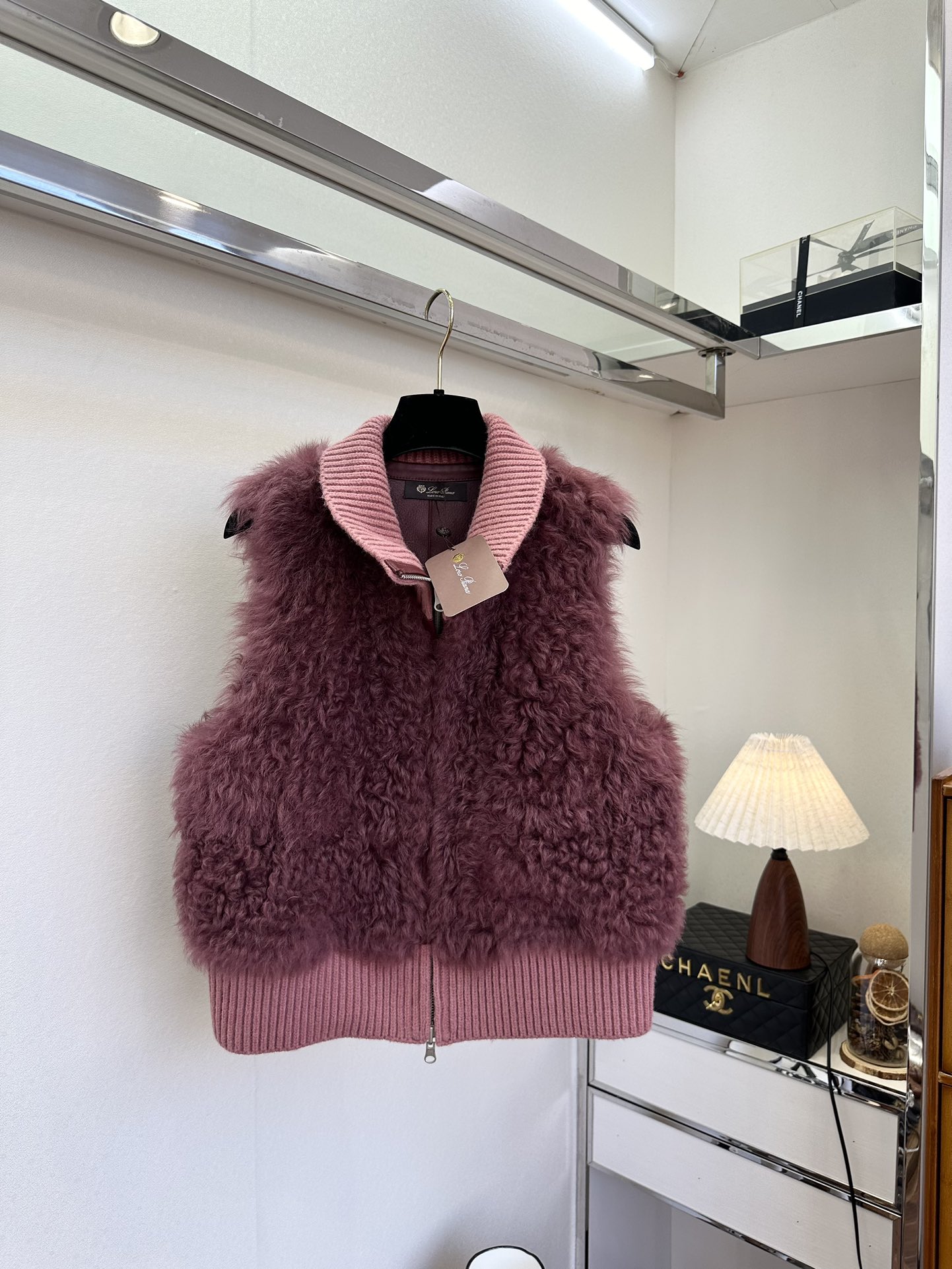 Winter Lambswool Vest – Christmas Limited Edition, Warm & Stylish