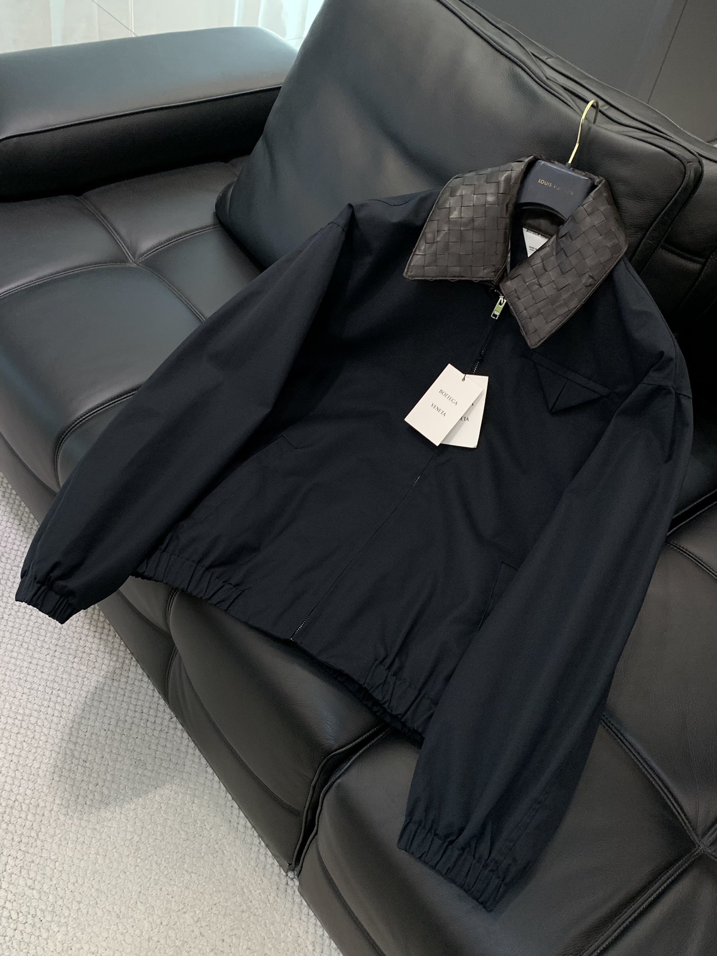 ，Bottega Veneta BV葆蝶家 SS25 Intrecciato编织皮领棉质拉链夹克外套 男