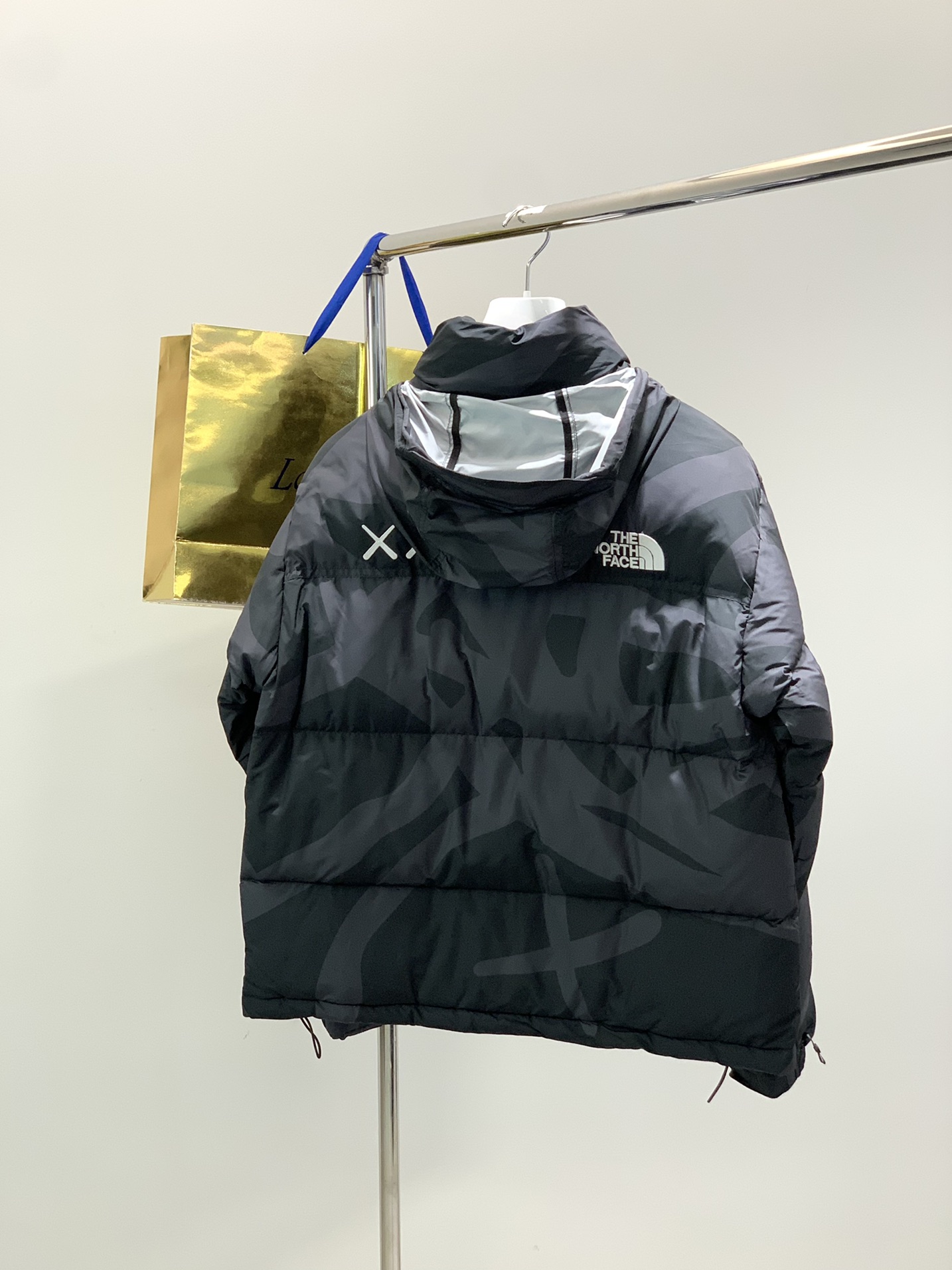 ，北面The North Face ✖️Kaws联名𝟏𝟗𝟗𝟔美版羽绒服 正品打版 全网唯一正确版本全套订
