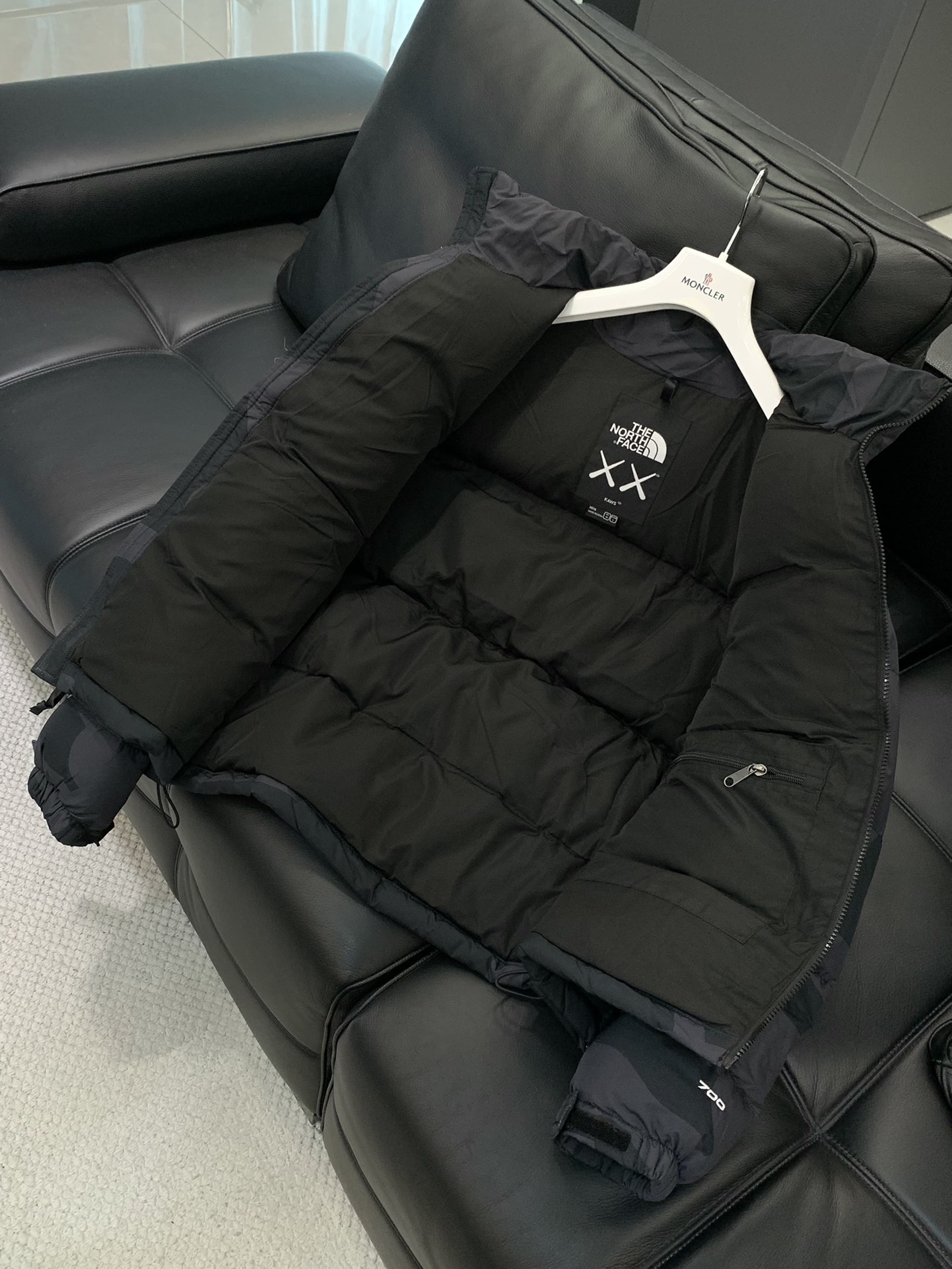 ，北面The North Face ✖️Kaws联名𝟏𝟗𝟗𝟔美版羽绒服 正品打版 全网唯一正确版本全套订