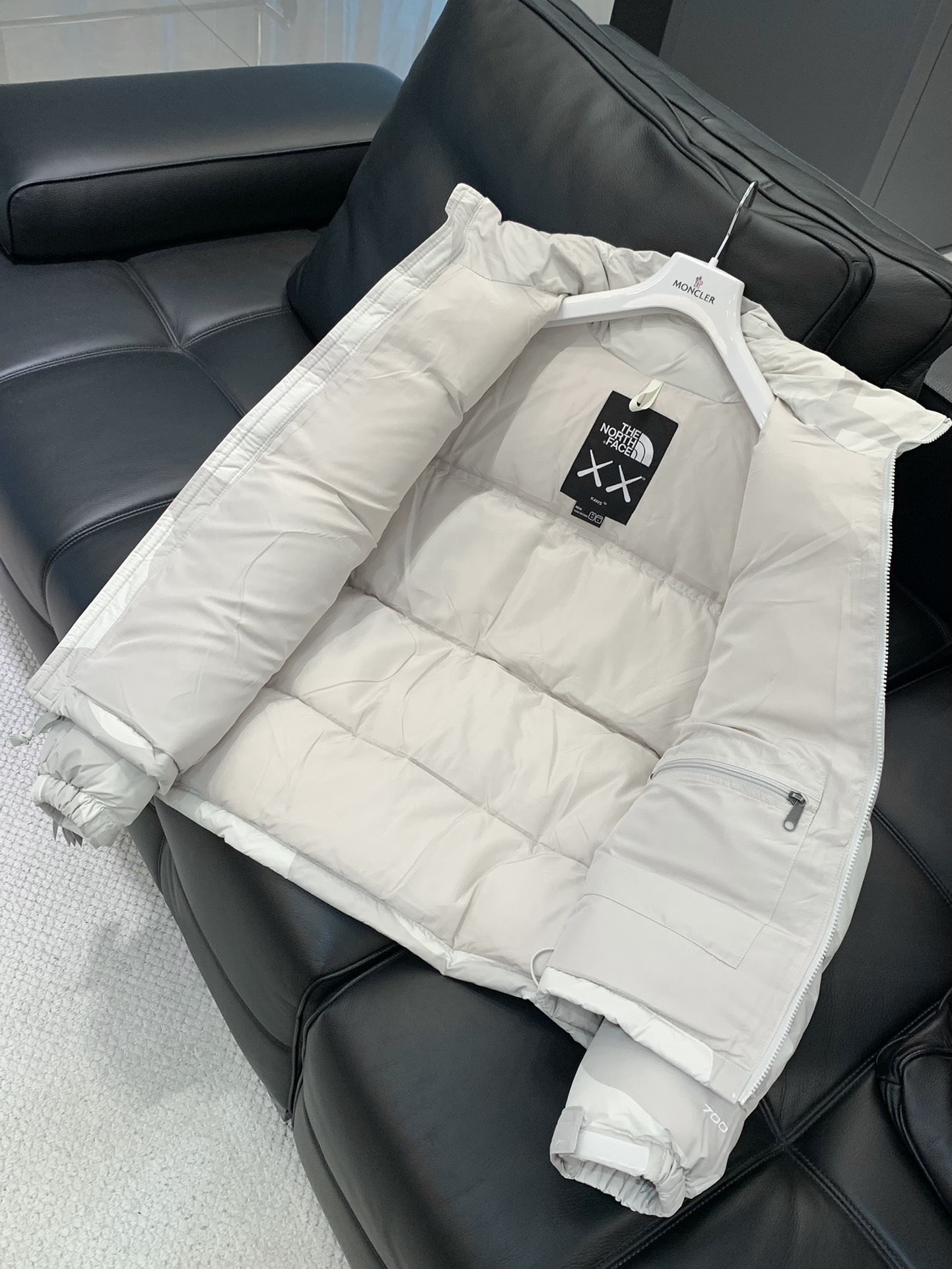 ，北面The North Face ✖️Kaws联名𝟏𝟗𝟗𝟔美版羽绒服 正品打版 全网唯一正确版本全套订