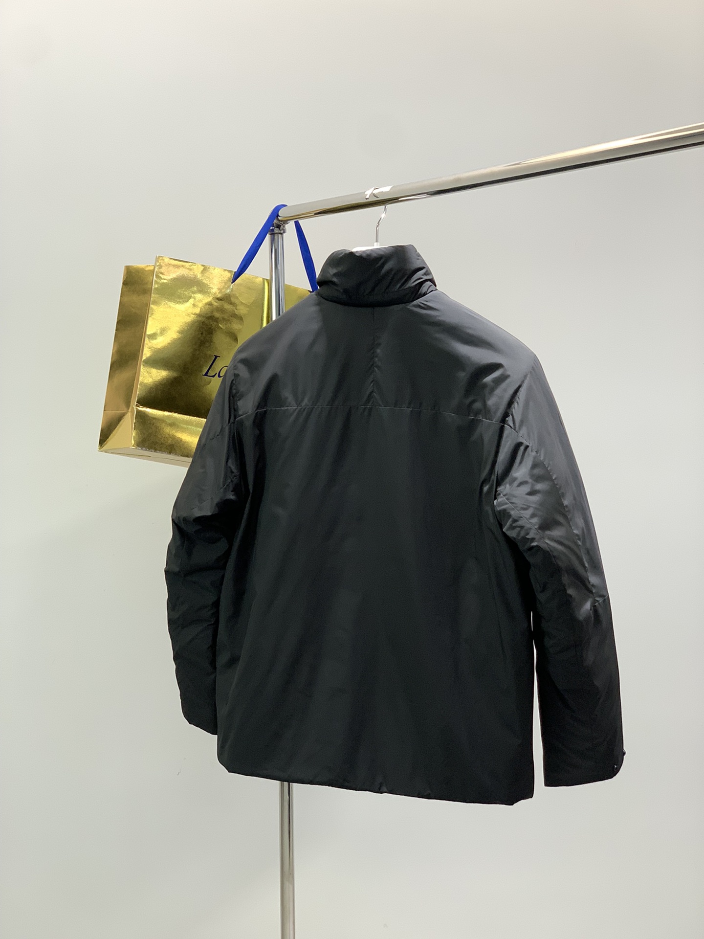 ，lulu lemon 动态保暖王者 金标P棉 防风防水 露露家轻量多功能翻领衬衫式棉服外套，男女同款！