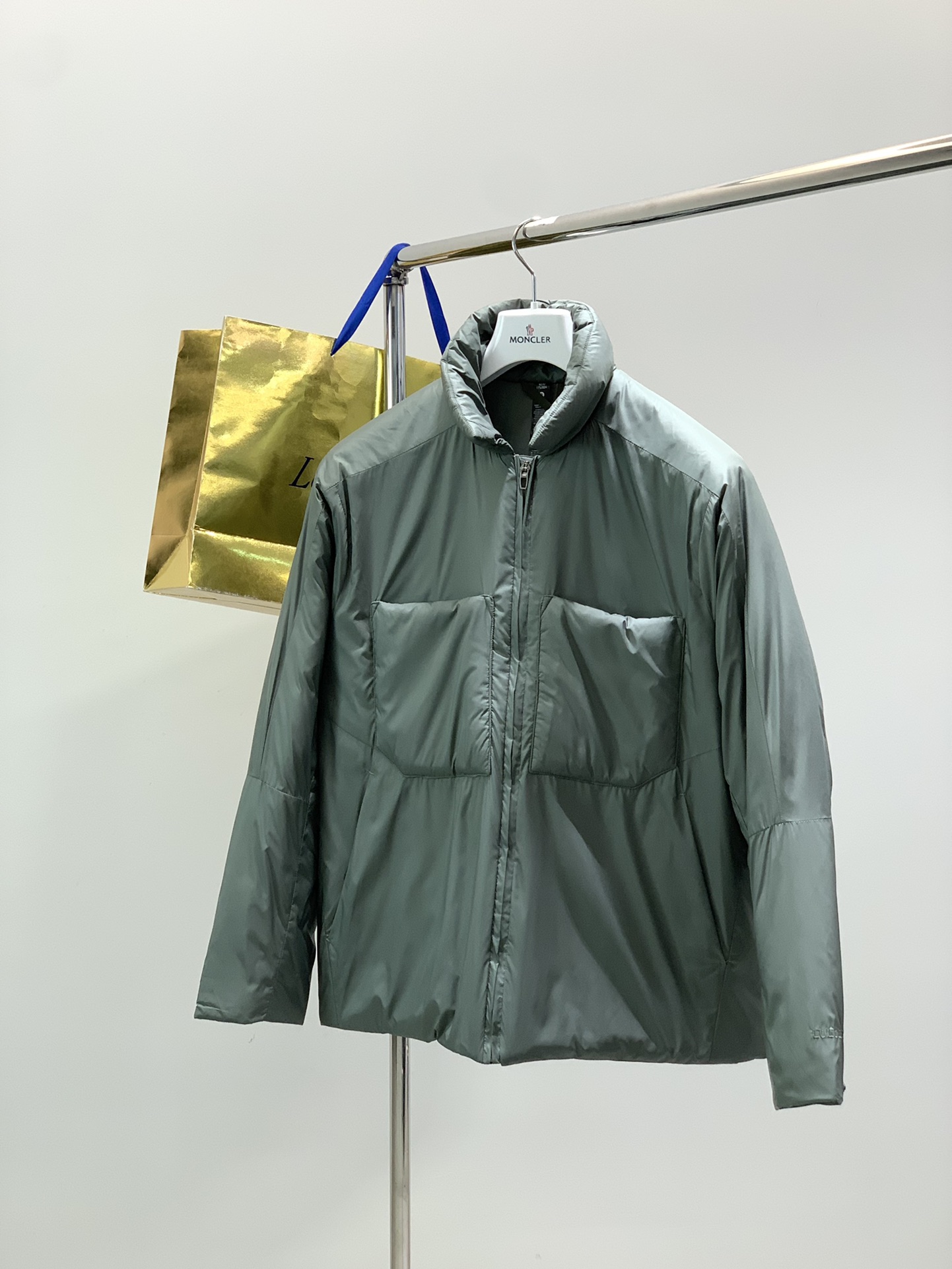 ，lulu lemon 动态保暖王者 金标P棉 防风防水 露露家轻量多功能翻领衬衫式棉服外套，男女同款！