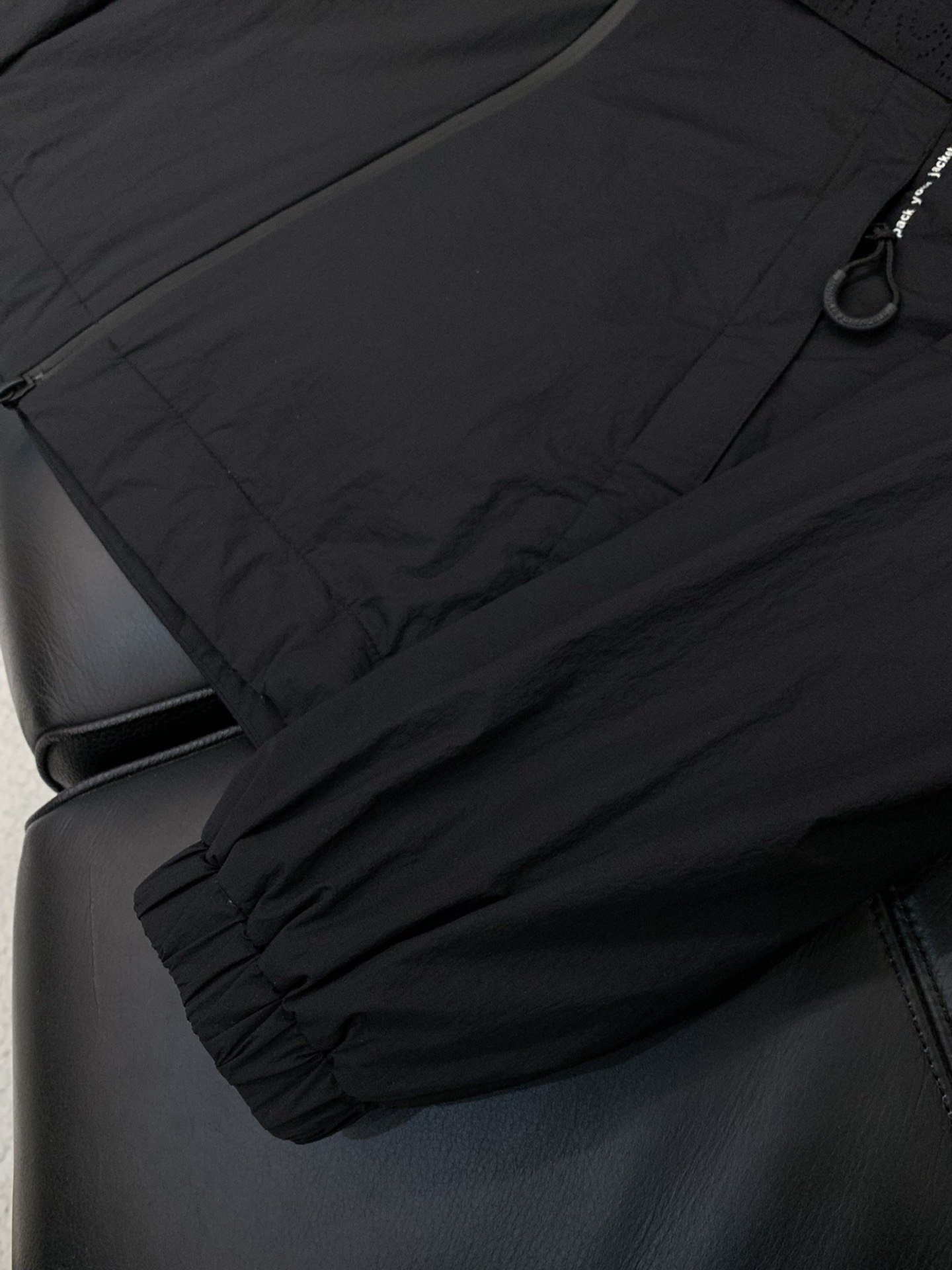 ，蒙口 2025秋冬🆕Mon*ler Negara隐藏便捷立领棉服夹克外套冲锋衣经典Grenoble系列